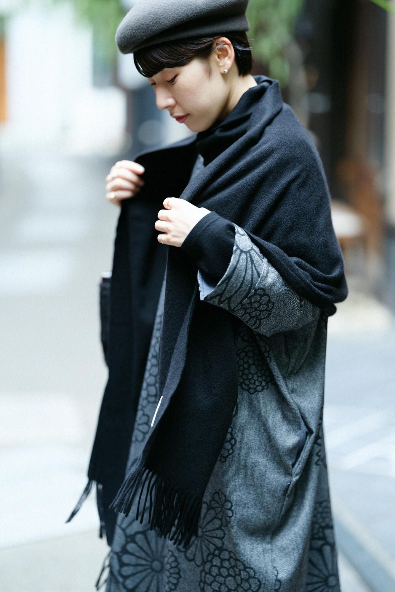 ベビーキャッシュ(R) ロングマフラー/墨黒(すみくろ)