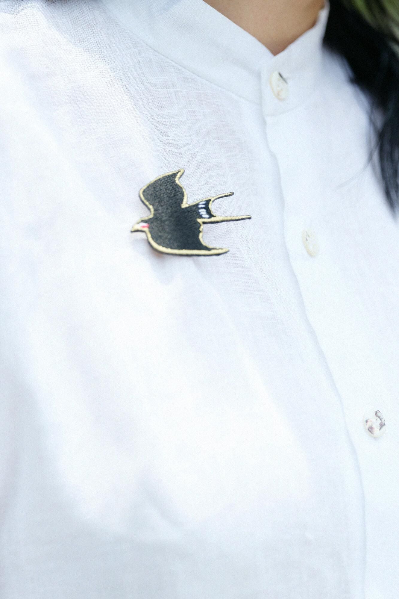 刺繍飾り(ししゅうかざり)/玄鳥至(つばめきたる)