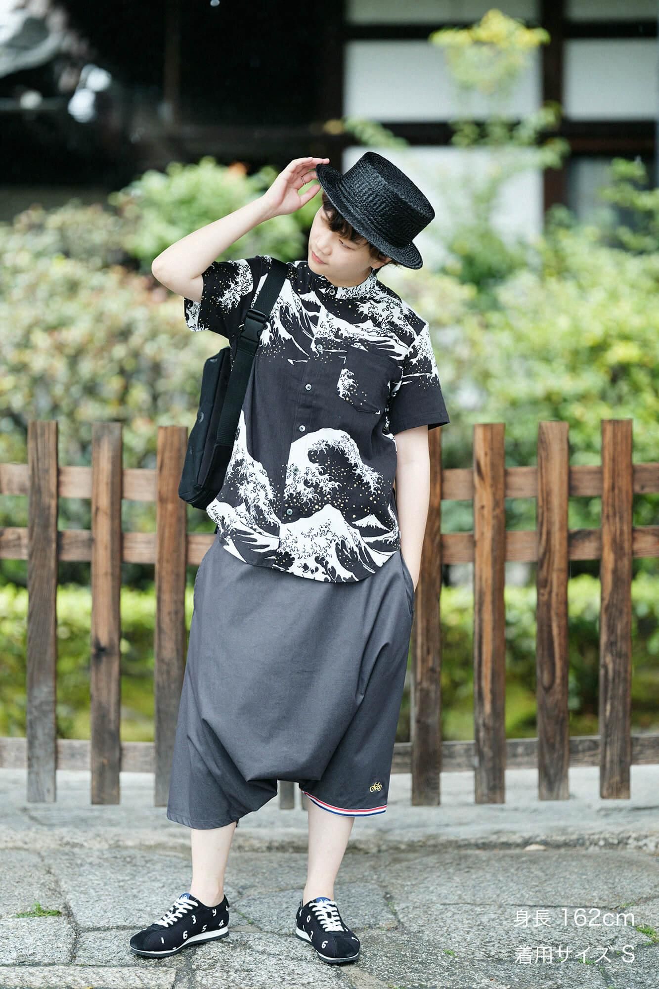 Chizimi Cotton 20/20 Stand Collar Short Sleeve Shirt / Hokusai The Great Wave off Kanagawa-Recreation