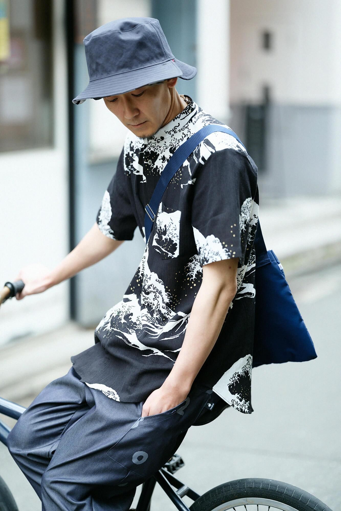 Chizimi Cotton 20/20 Stand Collar Short Sleeve Shirt / Hokusai The Great Wave off Kanagawa-Recreation