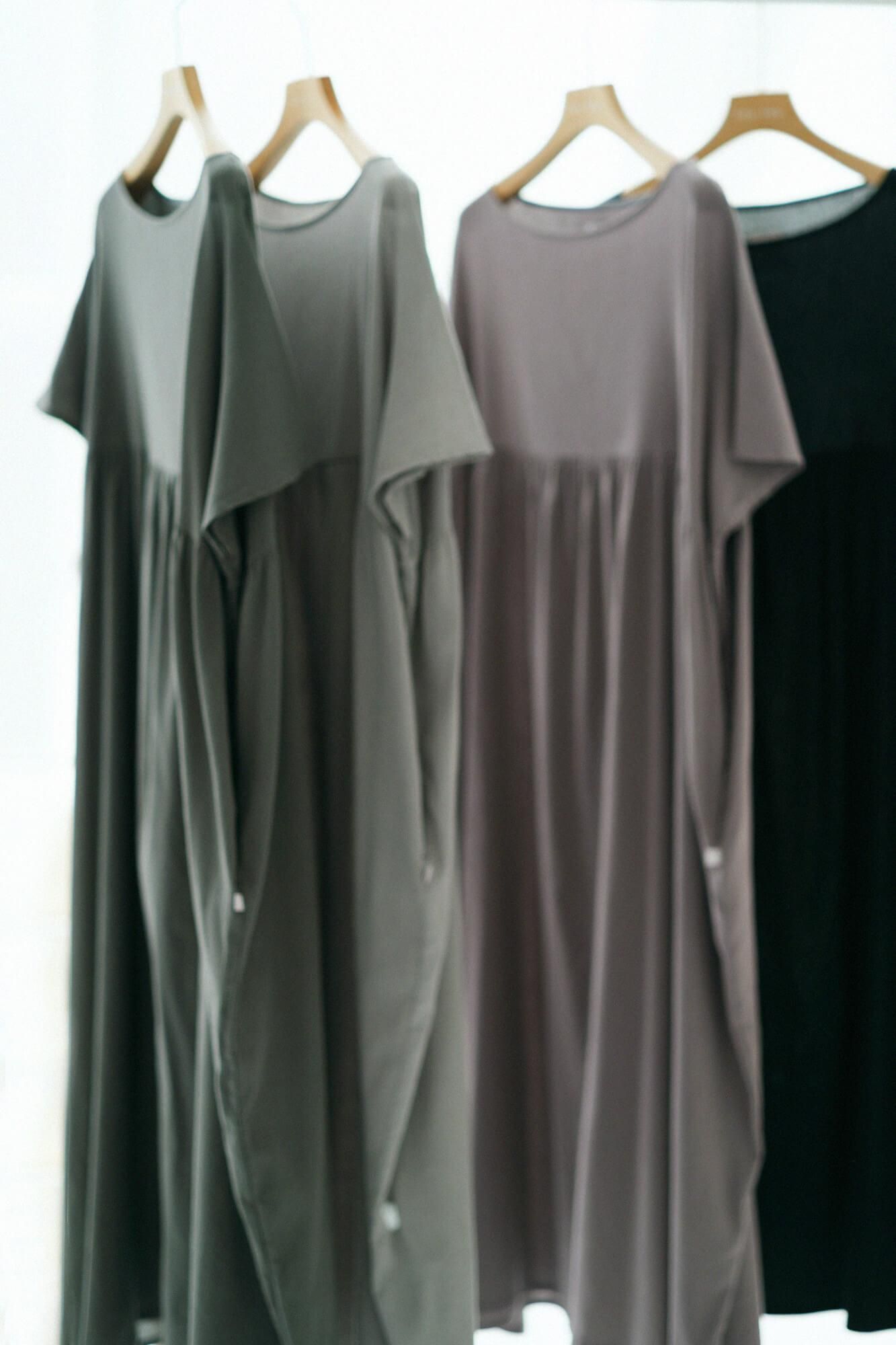 Takashima Shuku 40/40皱纹连衣裙/墨水颜色(Sumiiro)