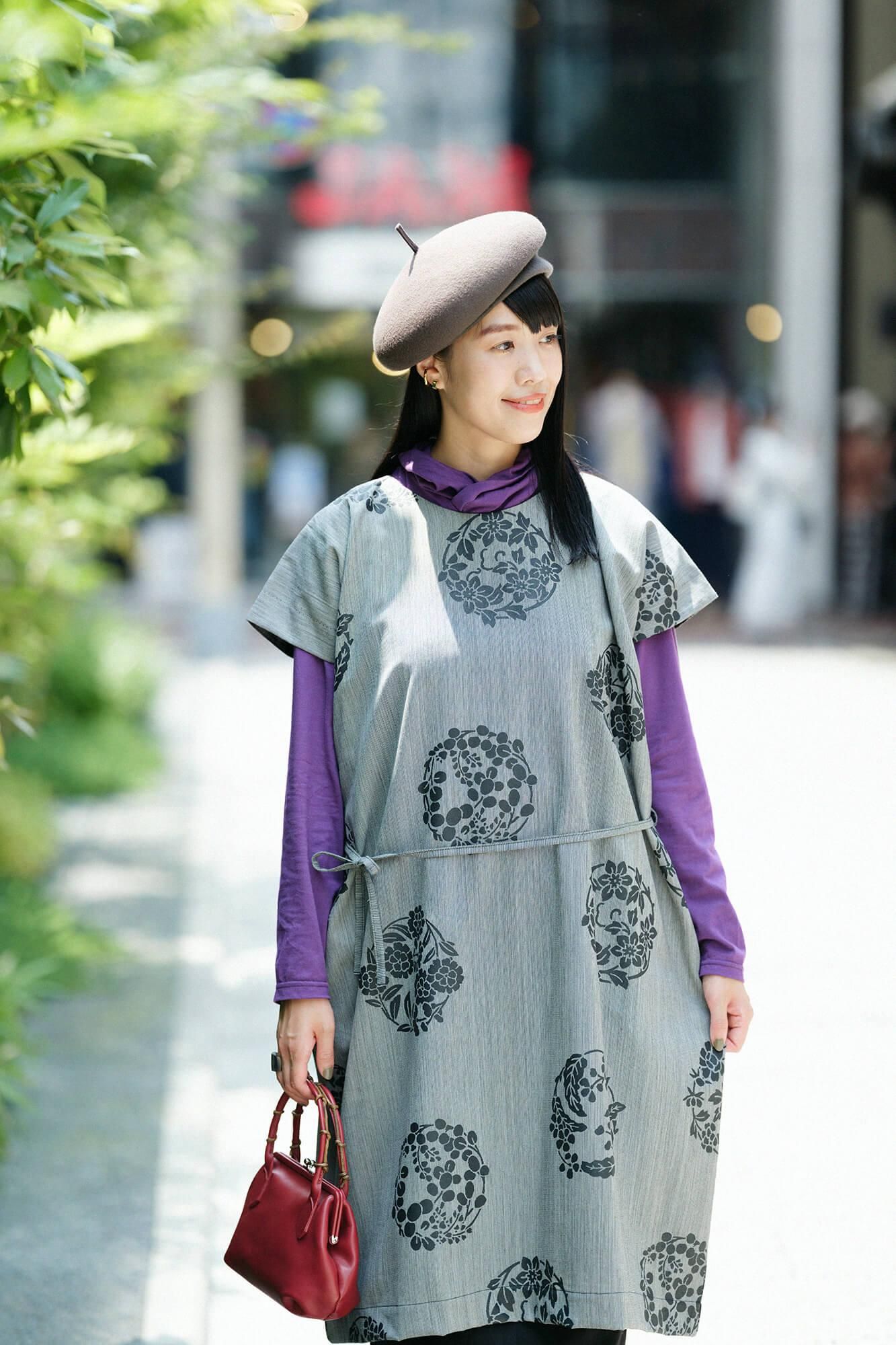 Flyer mit rechteckigem Kammgarn-Roben-/Hanamaru-Muster