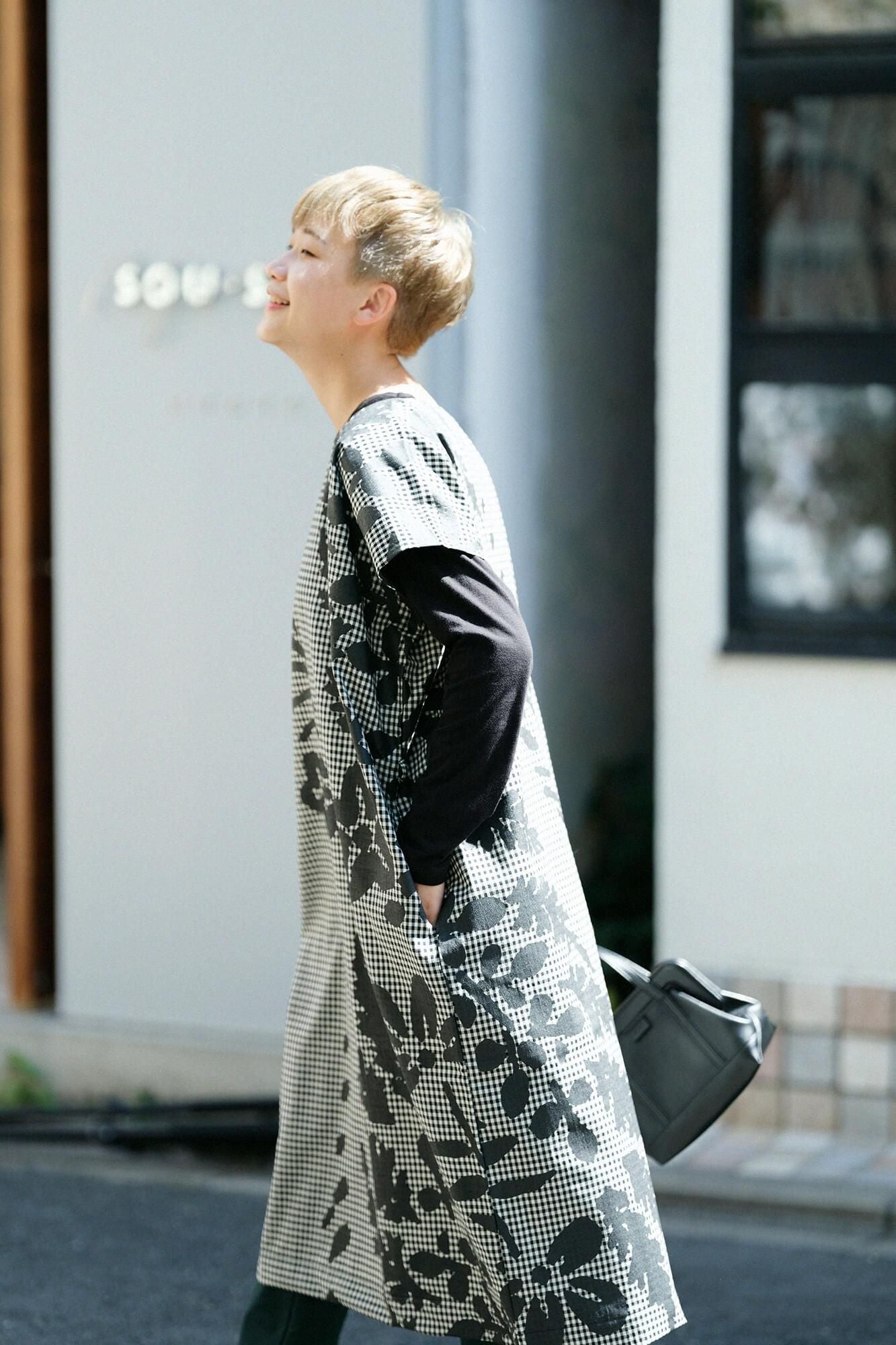 梳毛 長方形洋裝/野花和留白