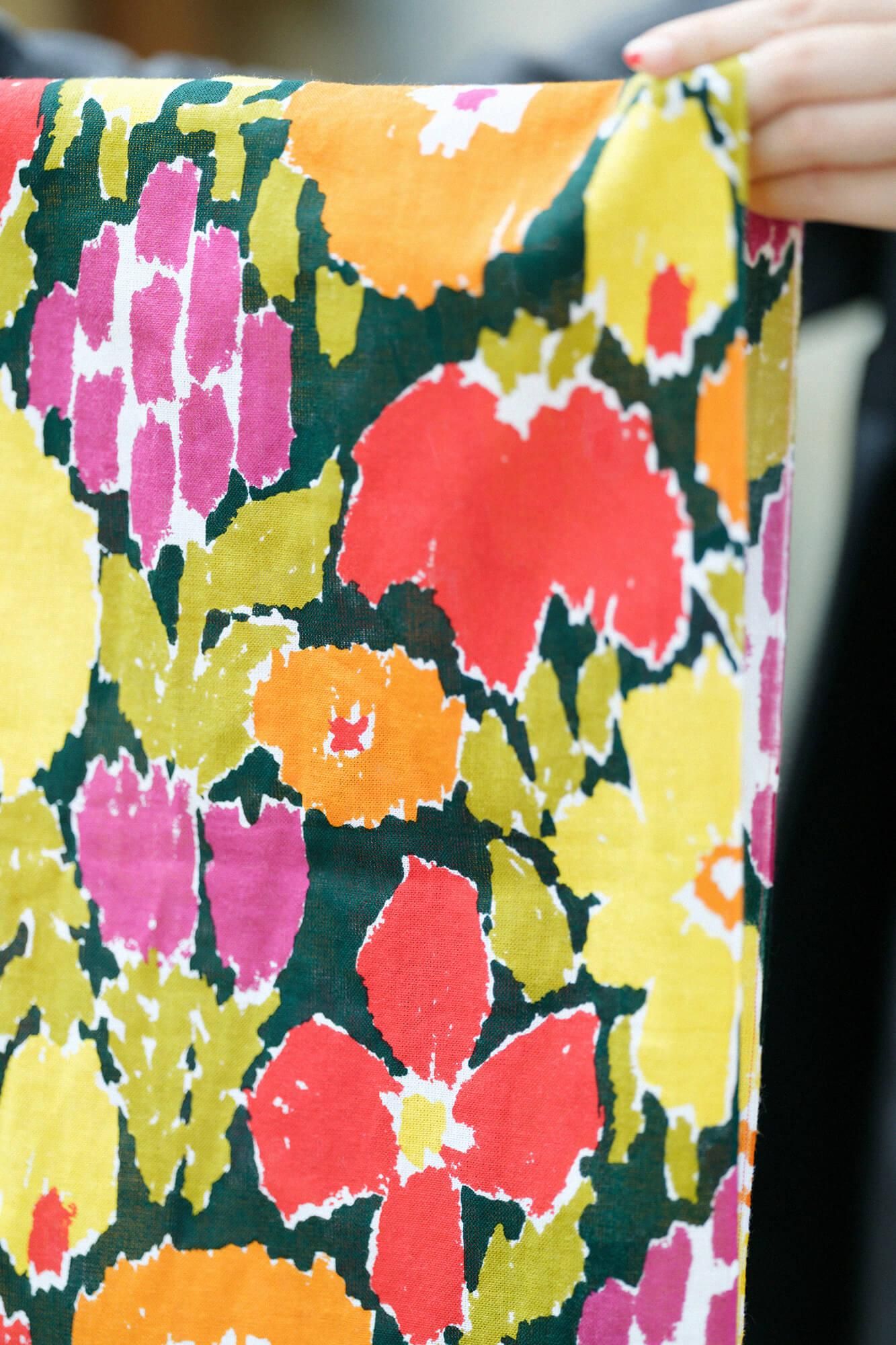 Isemomen Cotton Scarf / Intimate Friend