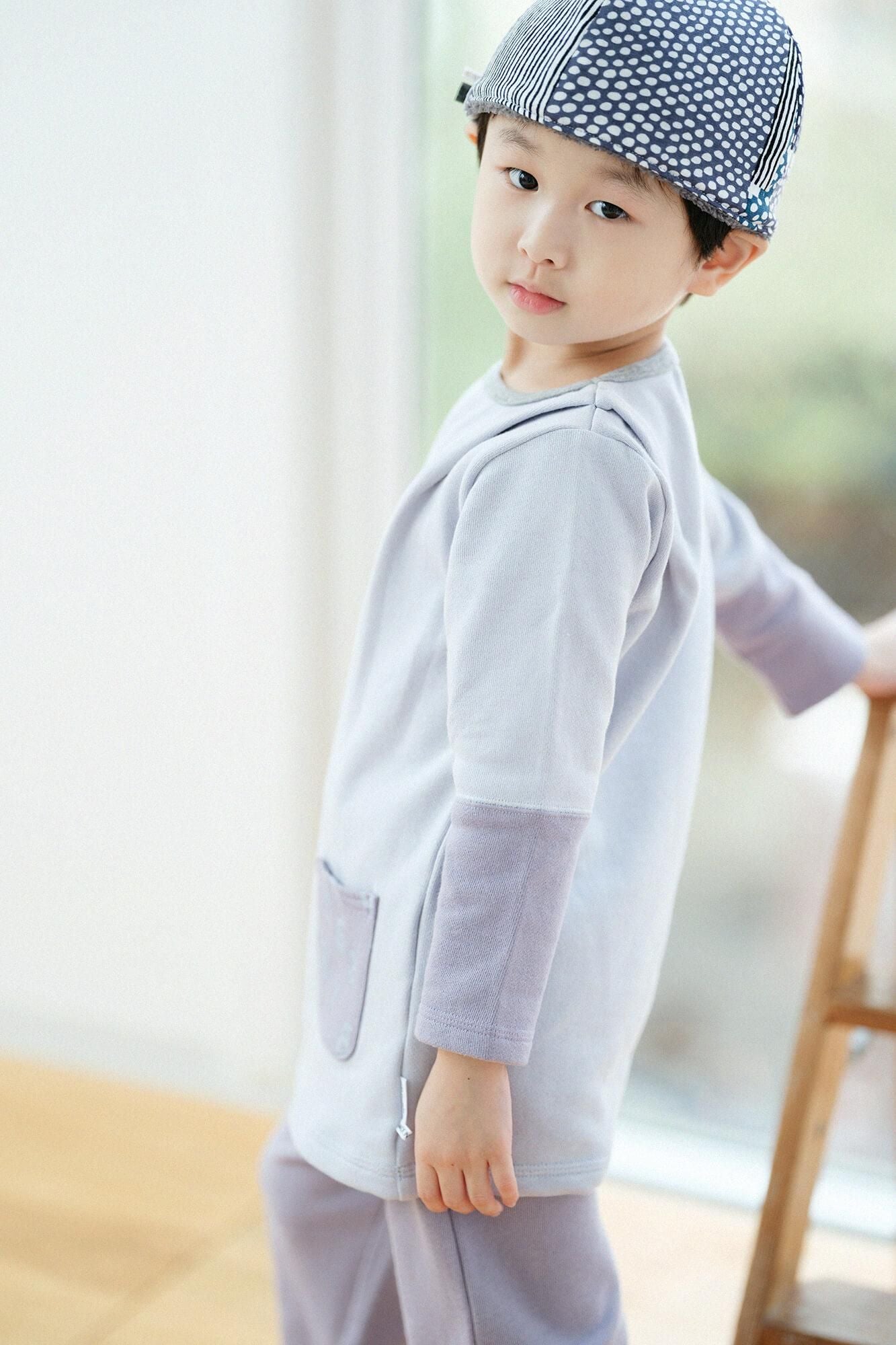 ●Fleece Lining Bi-color Sleeve Square-neck Shirt Shoulder Tuck / Light Blue×Greyish Purple Color