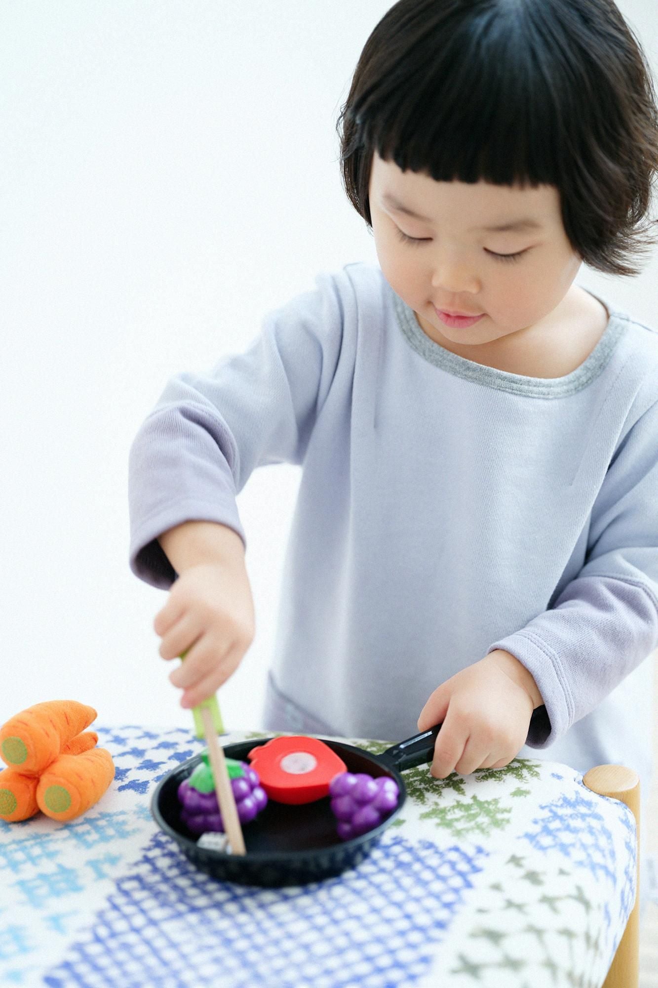 ●Fleece Lining Bi-color Sleeve Square-neck Shirt Shoulder Tuck / Light Blue×Greyish Purple Color