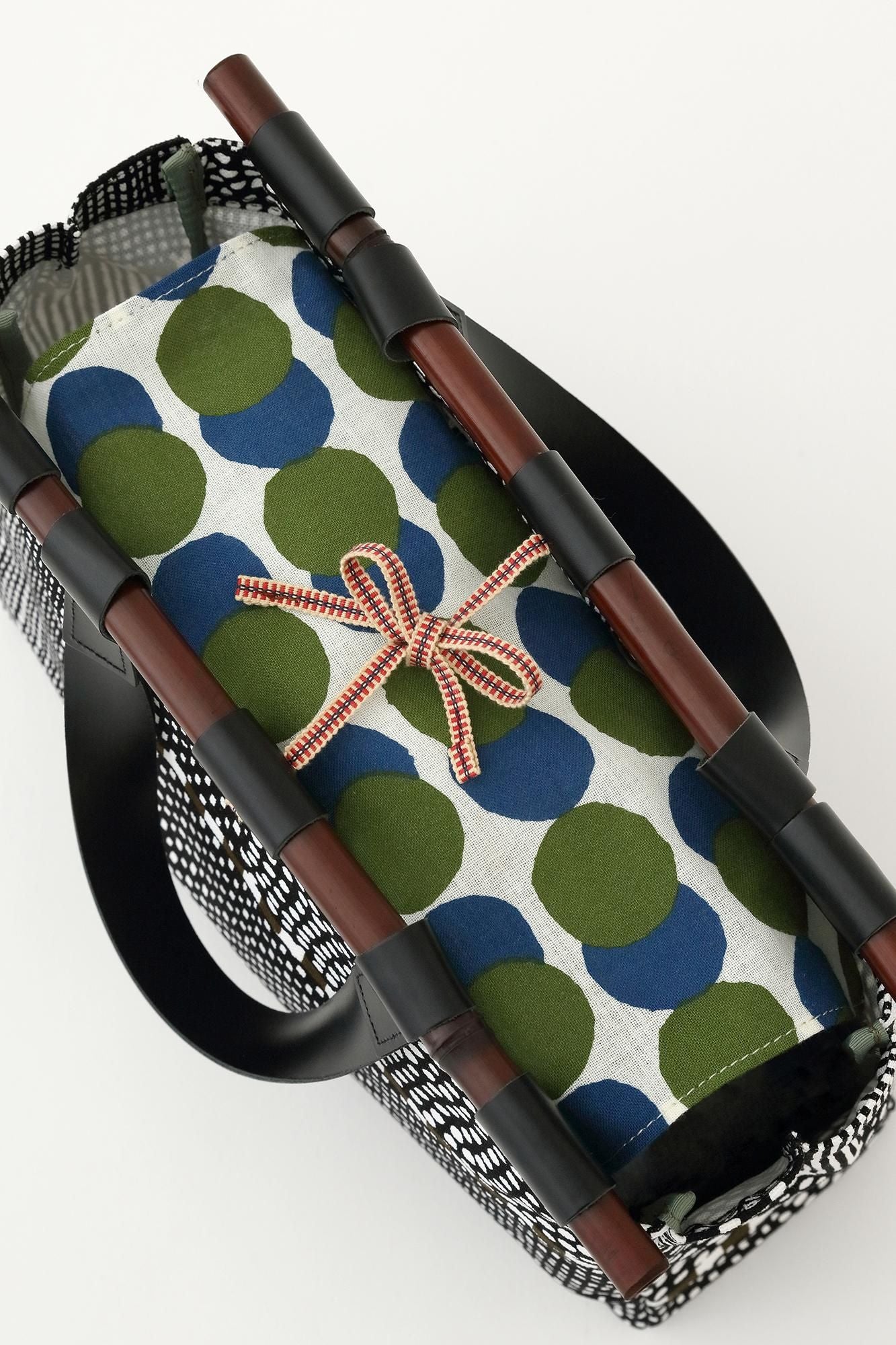 道行小筥(みちゆきこばこ) 染竹 (そめだけ)大/間がさね2