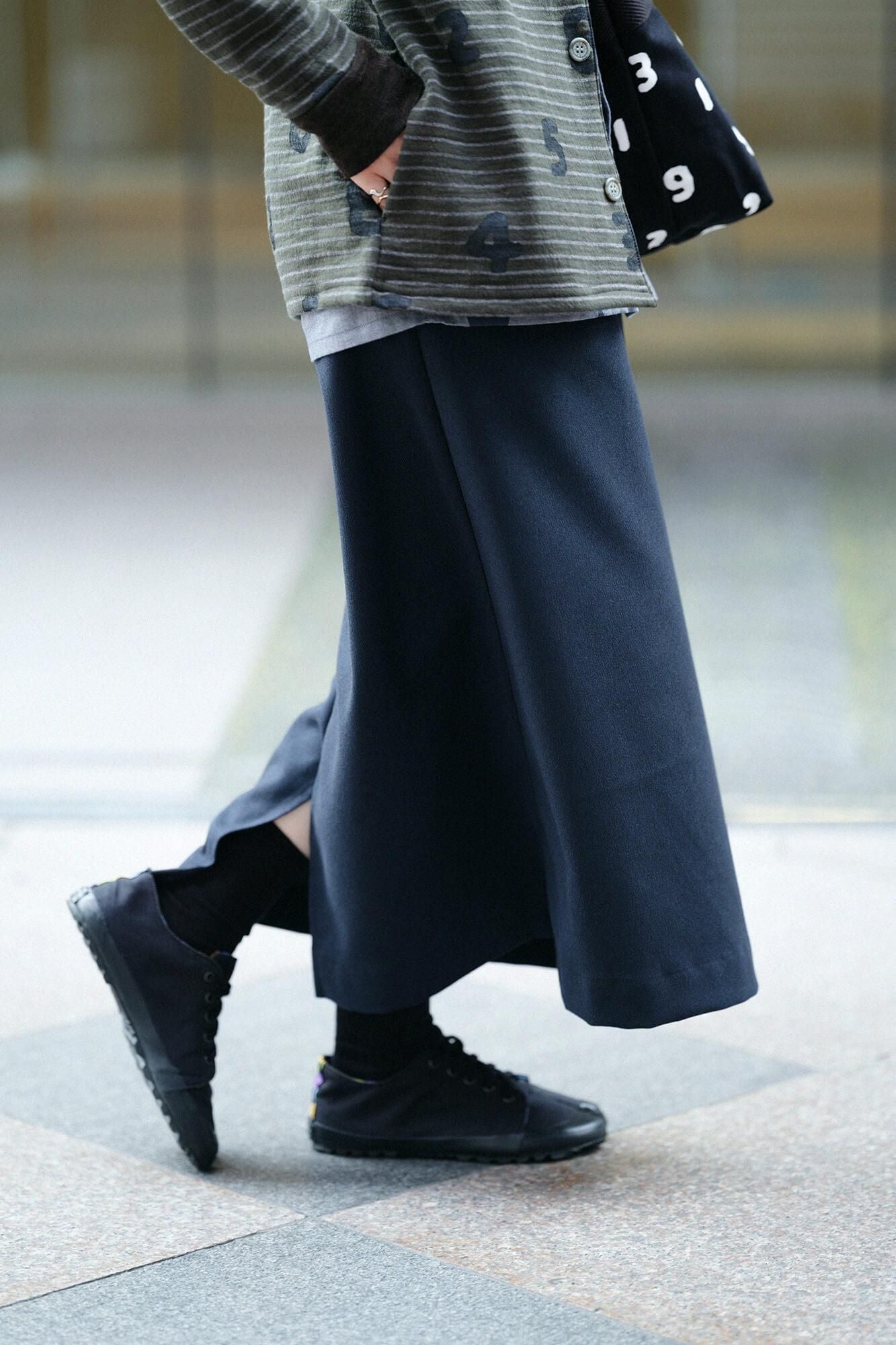 Twill Weave W.L.P. Long Skirt// Dark Navy