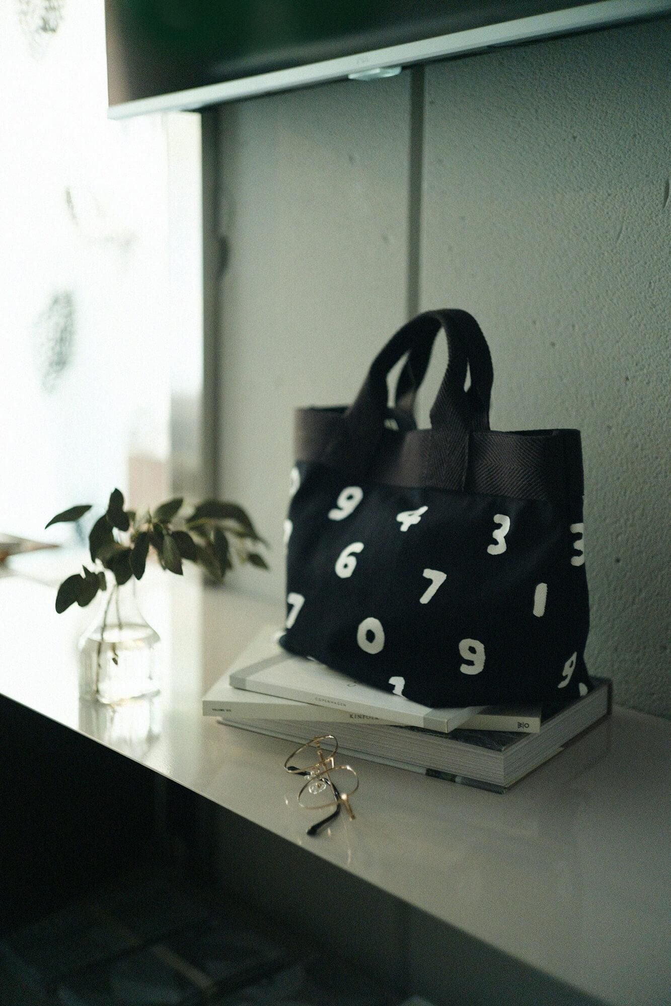 Y.トート A4/SO-SU-U 濡羽色(ぬればいろ)×つくも