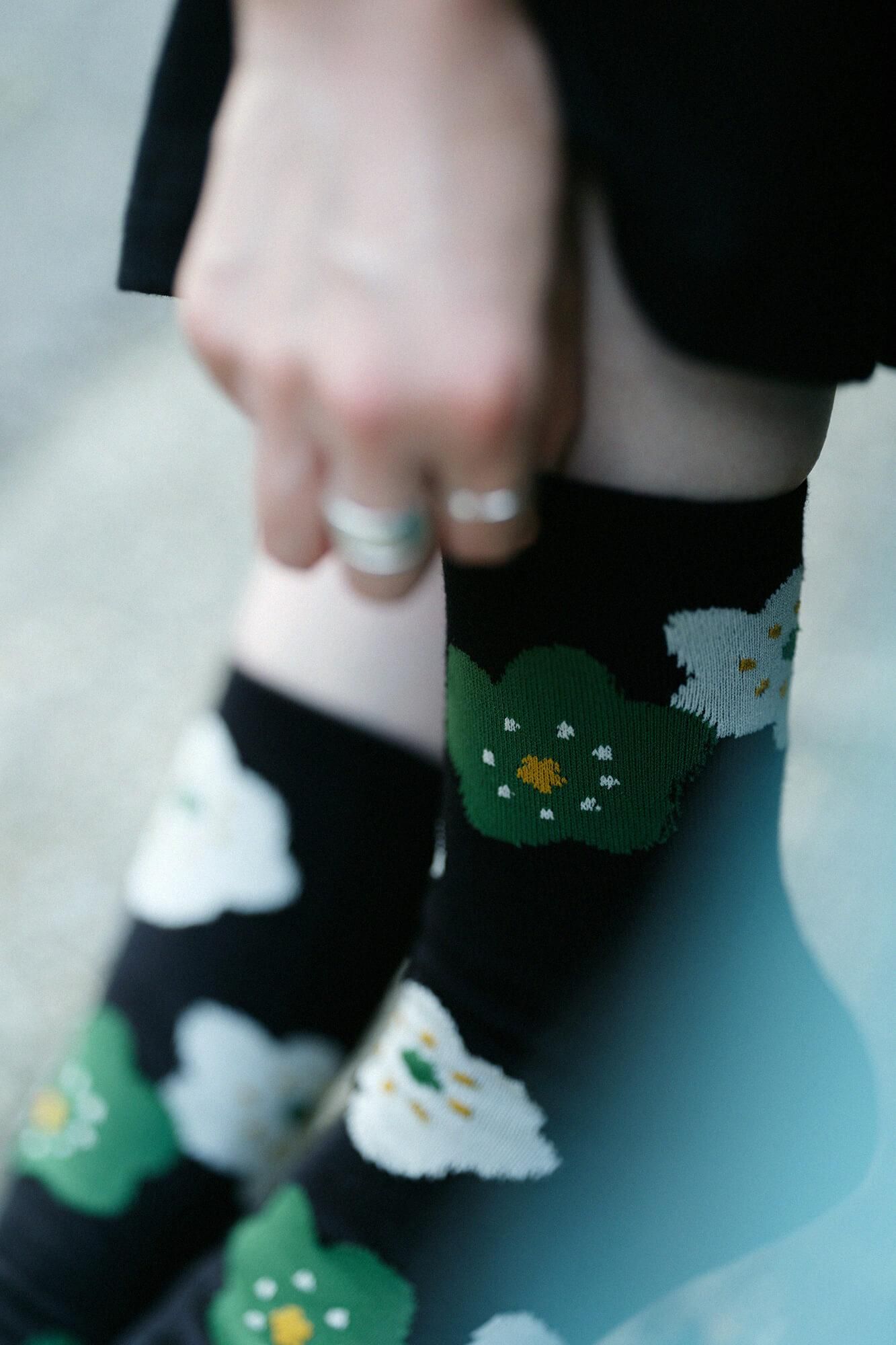 Tabi Socks (Mid-calf)/Smile Black【Women Size Only】