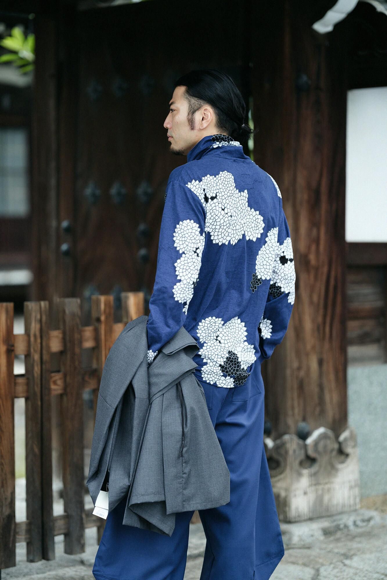 高領上衣/雲間菊 良夜