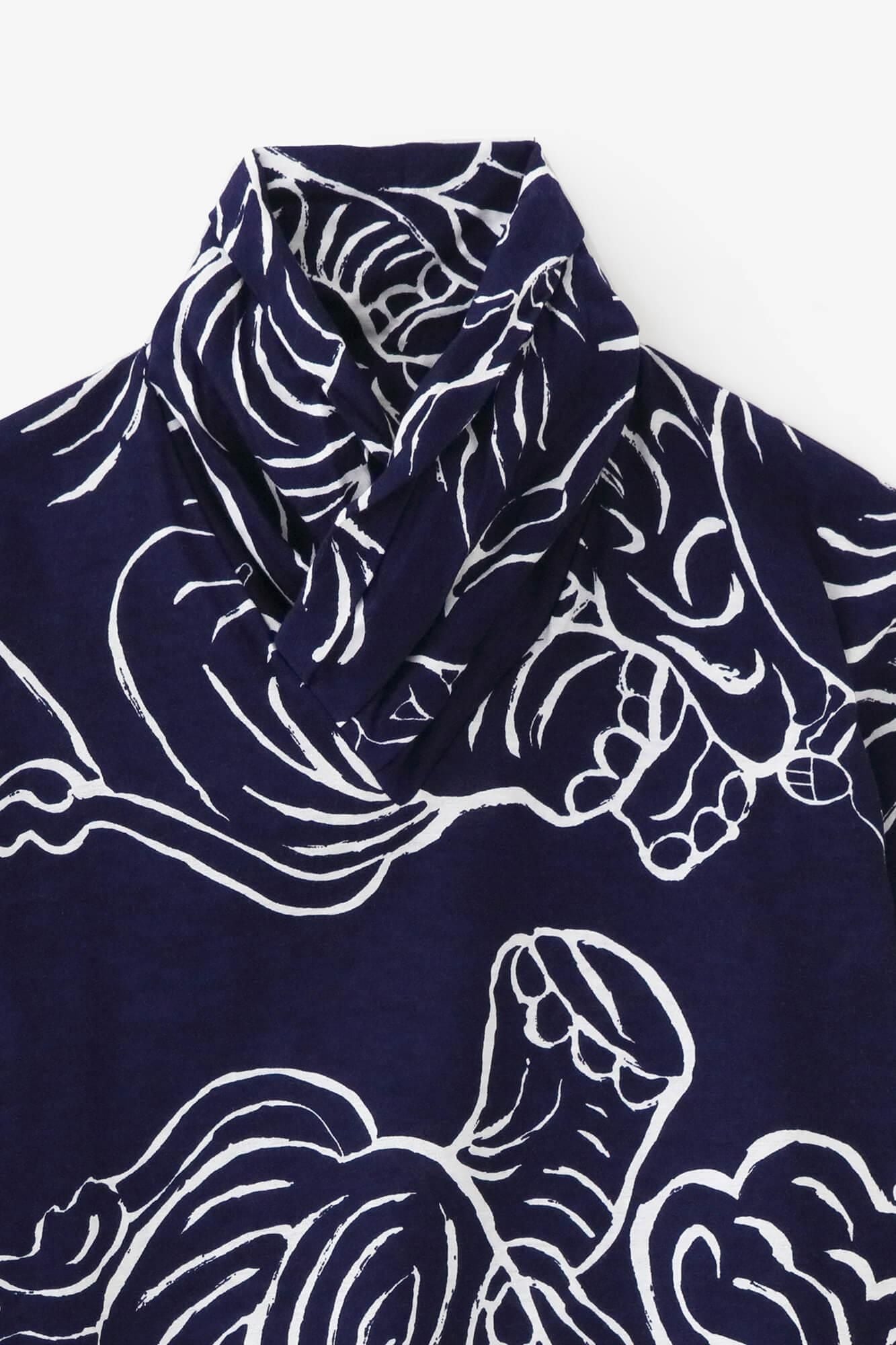 高領上衣/flying elephants