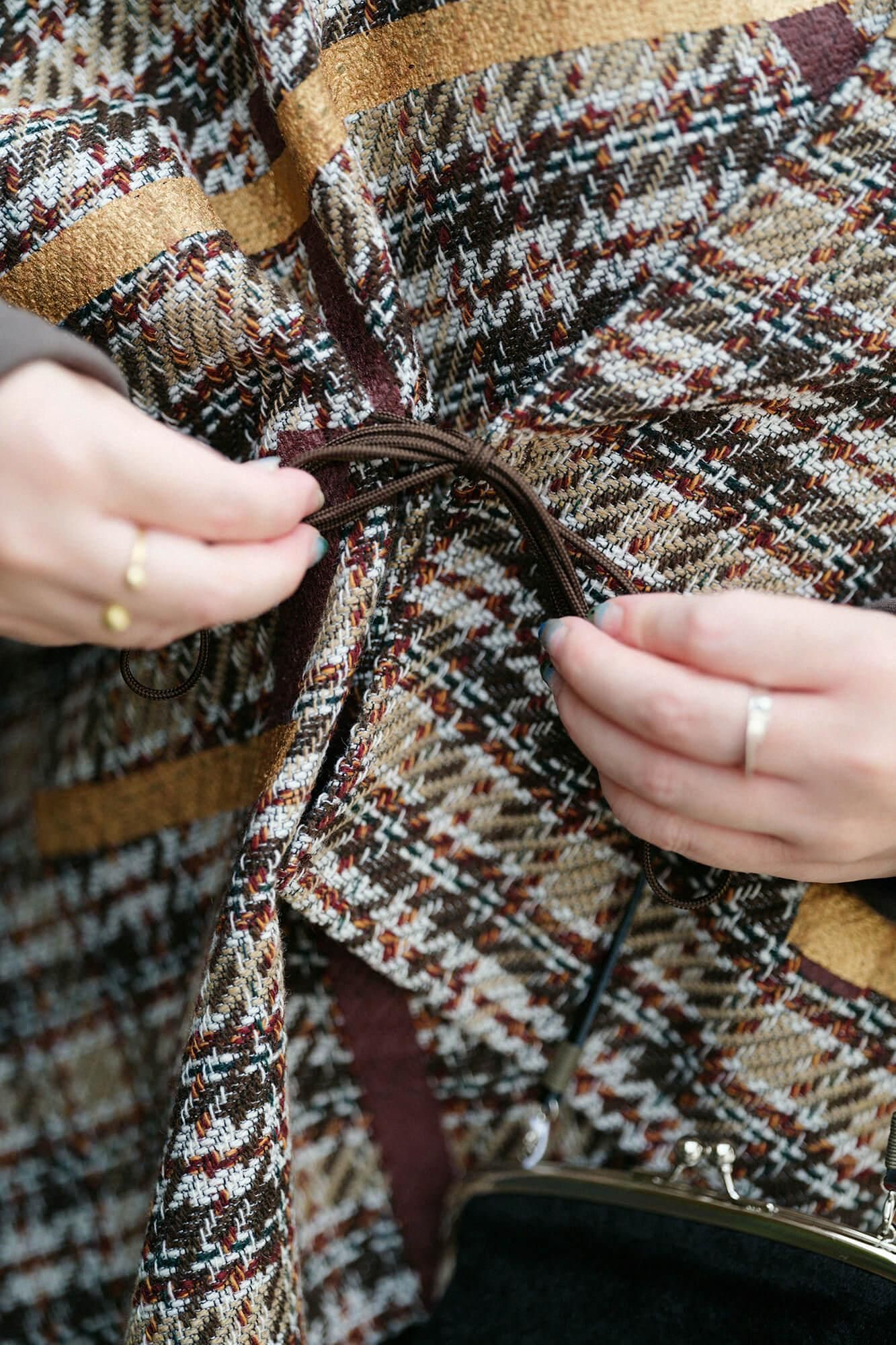 粗花呢斜紋織如月披風斗篷 短版/鳶和留白 棕色格子