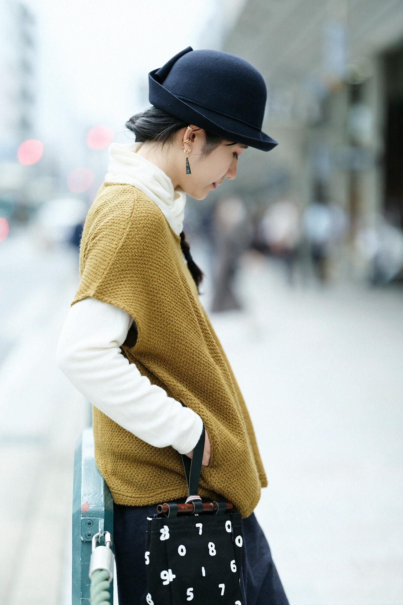 針織 方形上衣 肩線/棕綠色