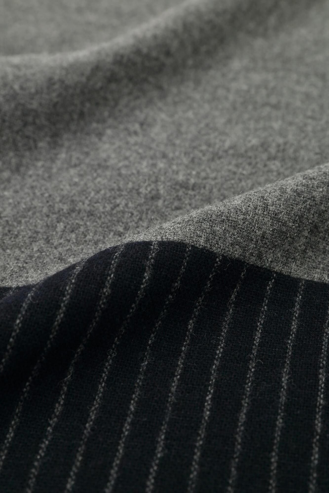 梳毛 梯形上衣 雙色/深灰色×暗藍色條紋