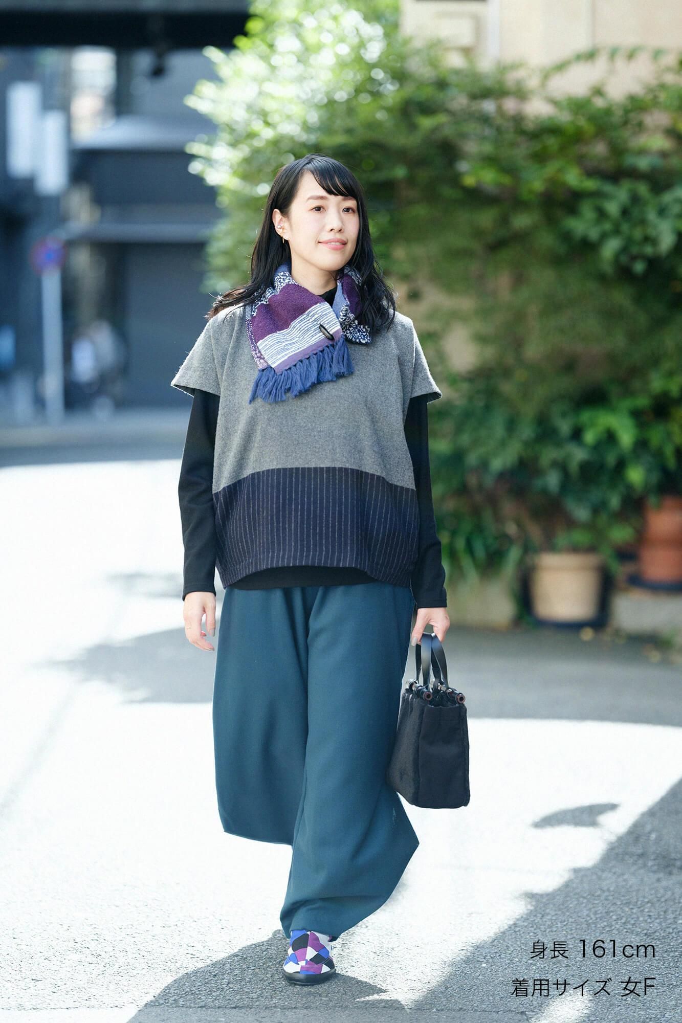 梳毛 梯形上衣 雙色/深灰色×暗藍色條紋