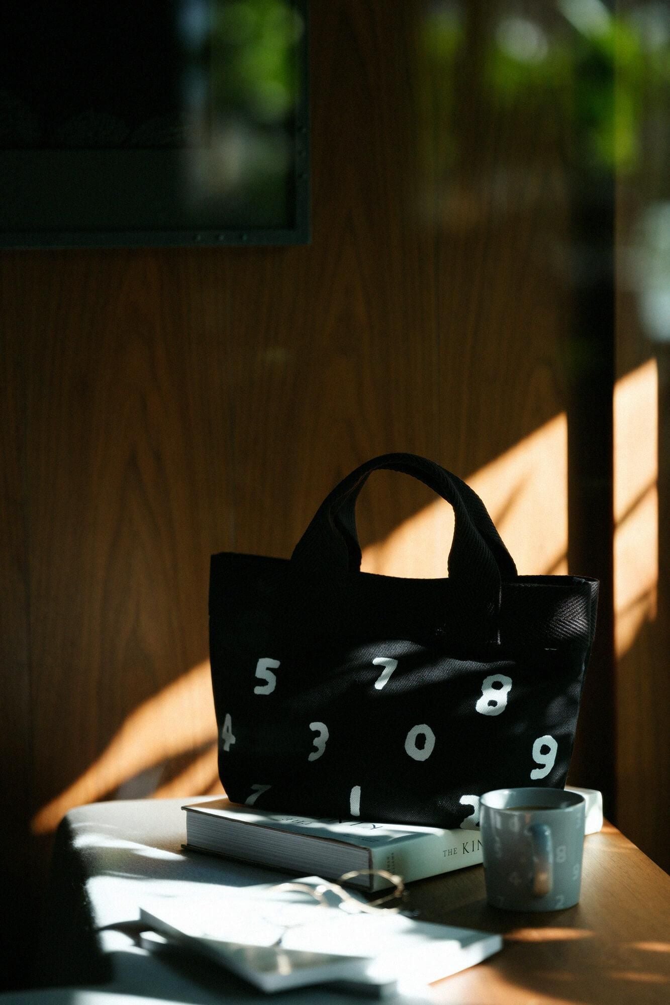 Y.トート B5/SO-SU-U 濡羽色(ぬればいろ)×つくも