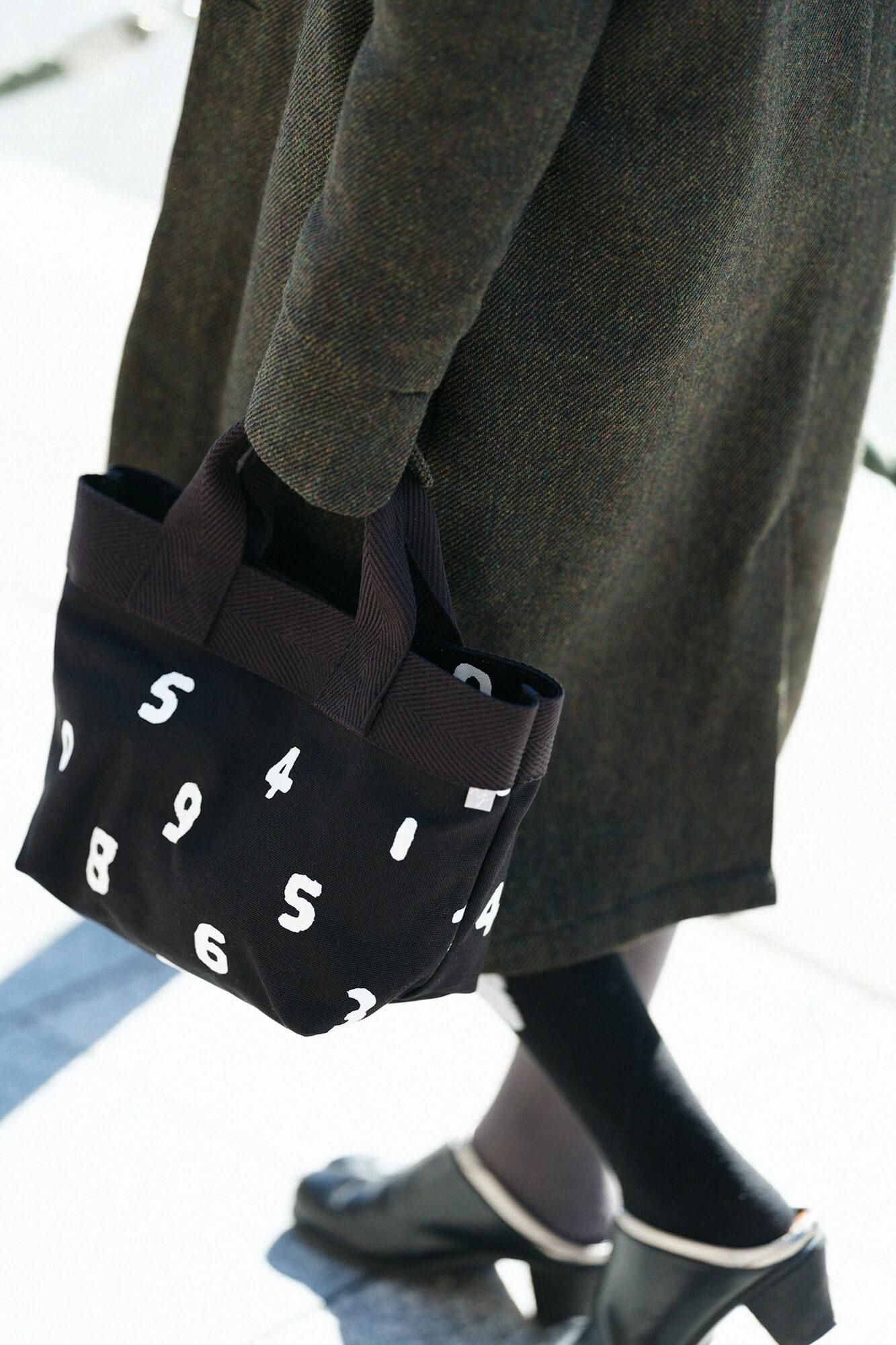 Y.トート B5/SO-SU-U 濡羽色(ぬればいろ)×つくも