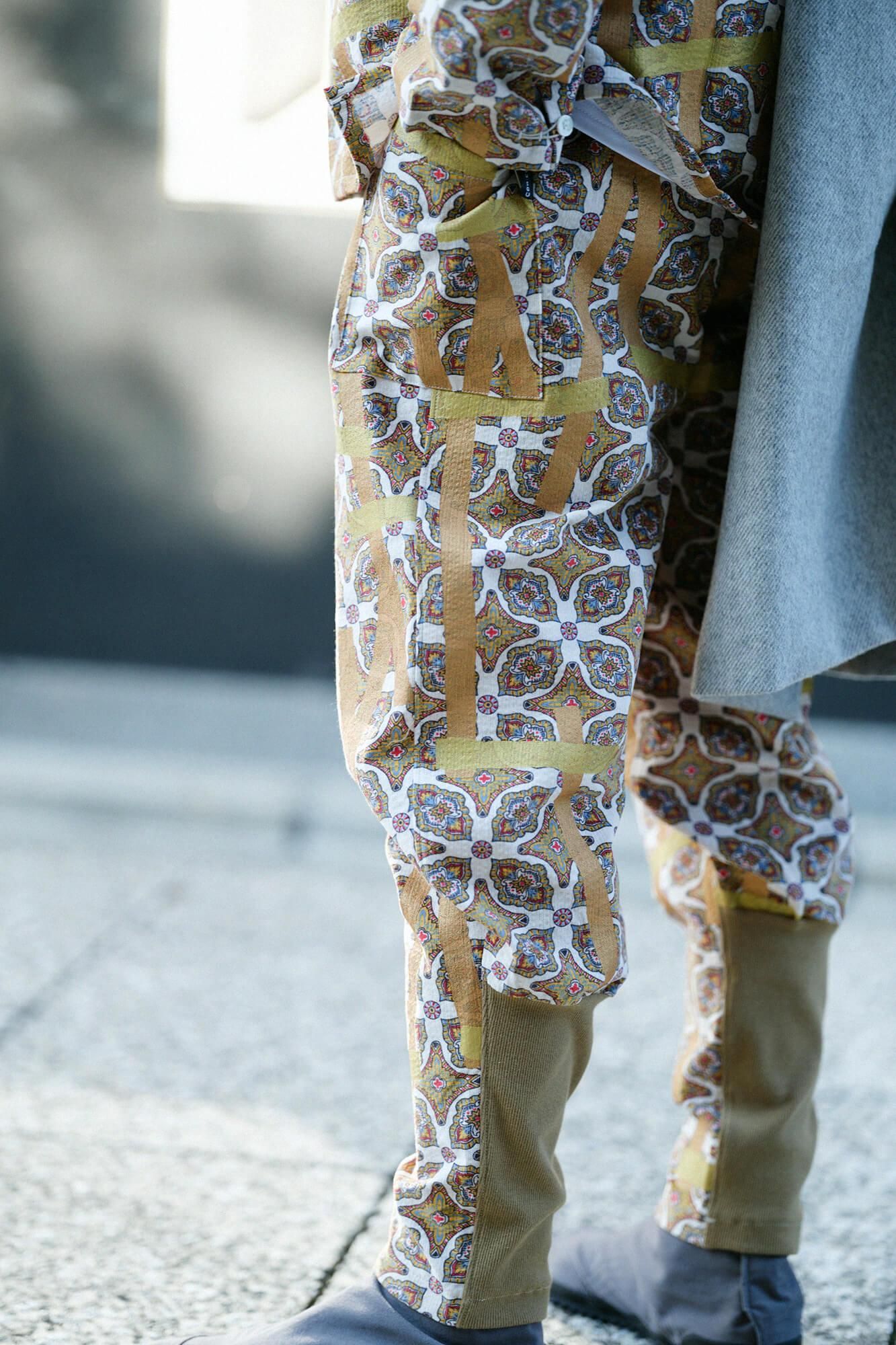 Kohlehimmel Fremdes Muster (Hakuraimonyo) Schneiden (Tattsuke) Enyuu-Kleidung / Tobi (Drachen) Elfenbeinfarbe (Elefantenfarbe)