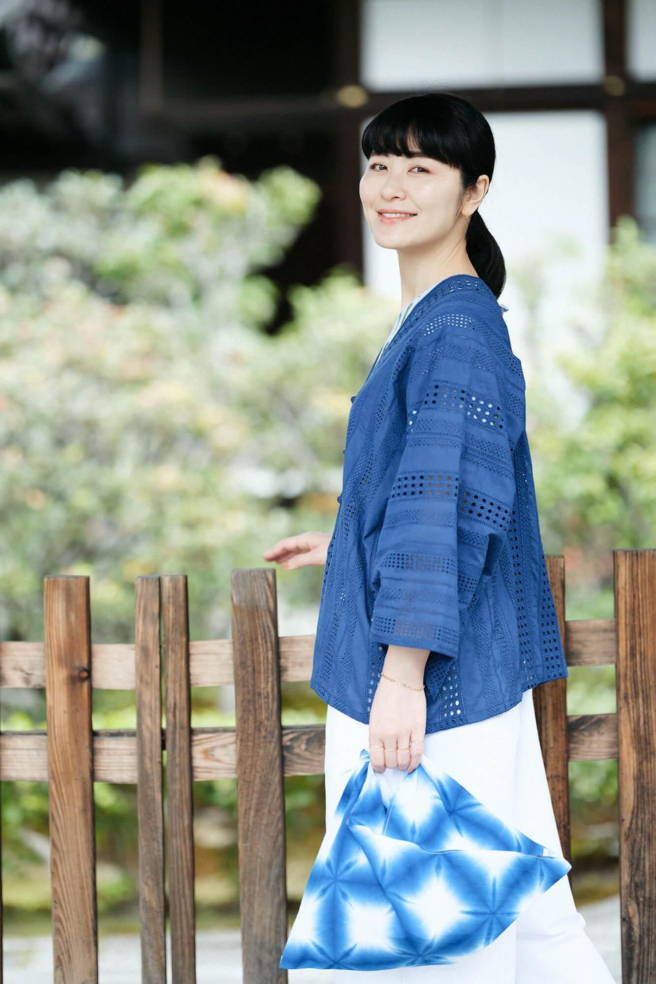 Arimatsu Narumi Tie-dye Kohabaori Eco Bag / Harisho Snowflakes 5