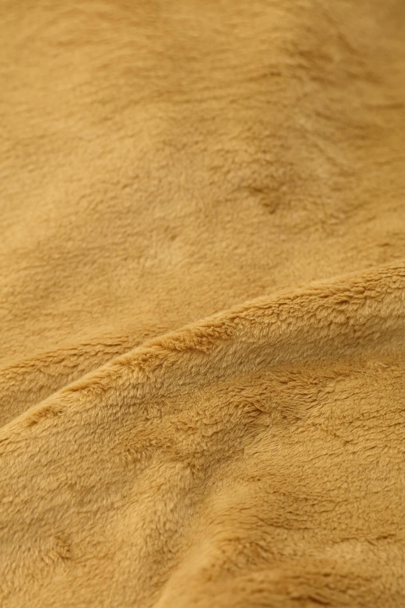 Bomber Heat (R) 天鵝絨編 高領上衣/榛果色