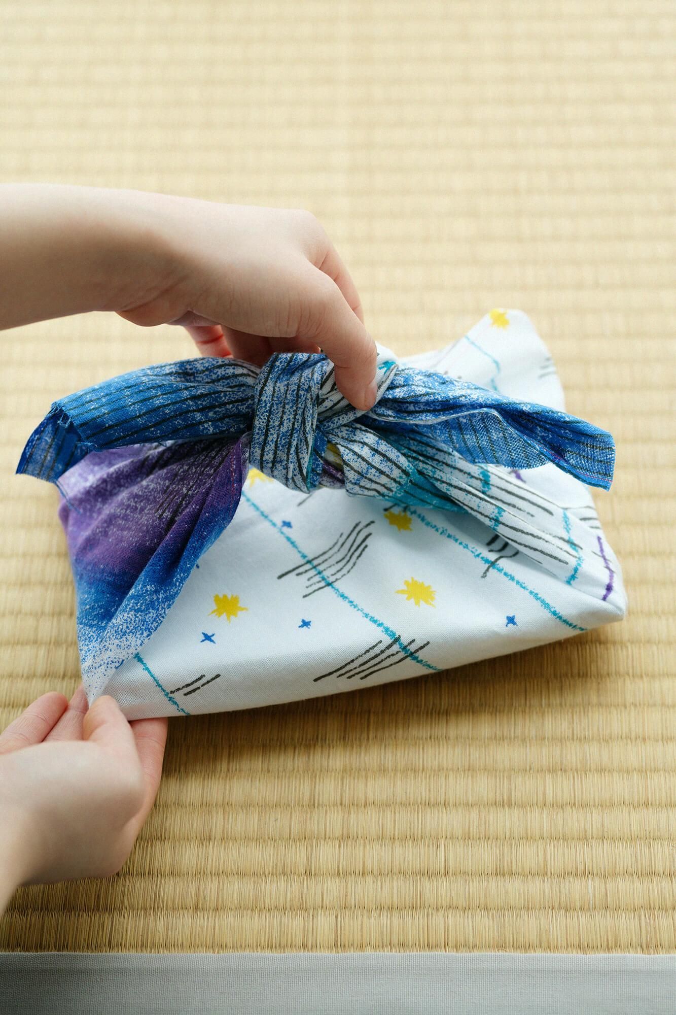 伊勢木綿 textile手ぬぐい/閉塞成冬(そらさむくふゆとなる)