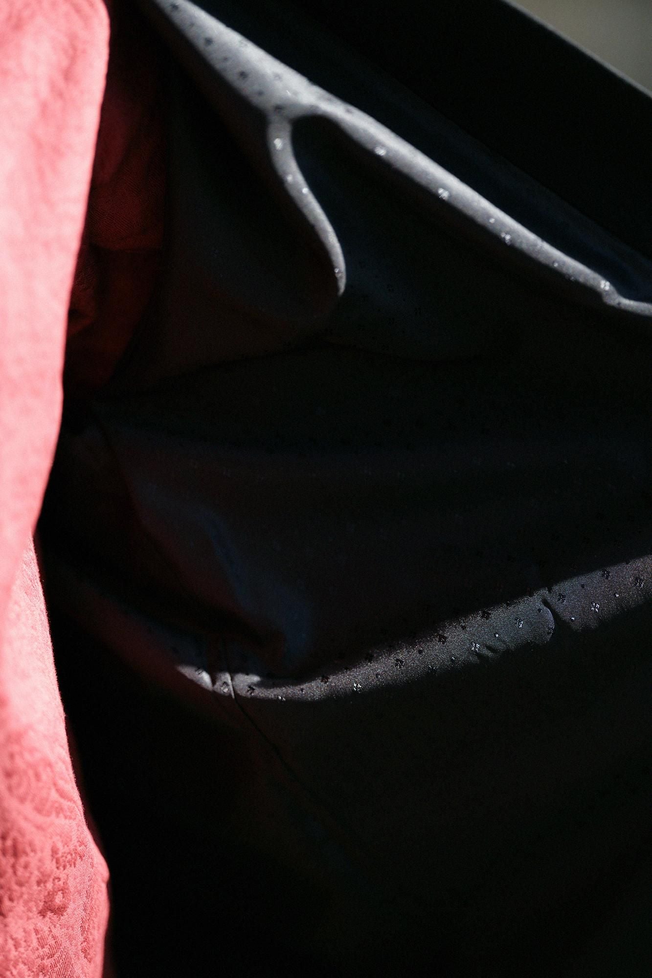 42双 梳毛(そもう) 長羽織(ながばおり) 袷(あわせ)/濡羽色(ぬればいろ)