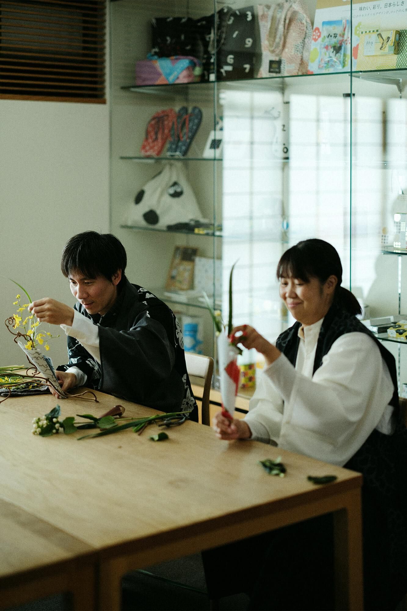 Supervised by Kyoto Hanatsutsumi Society SOU・SOU Hanatsutsumi / Lines and Dots Balance