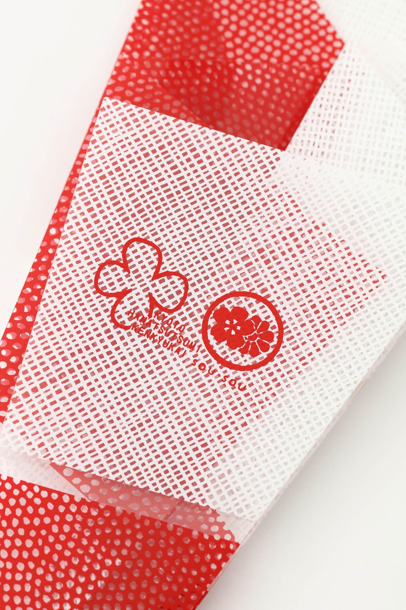 Supervised by Kyoto Hanatsutsumi Society SOU・SOU Hanatsutsumi / Lines and Dots Balance