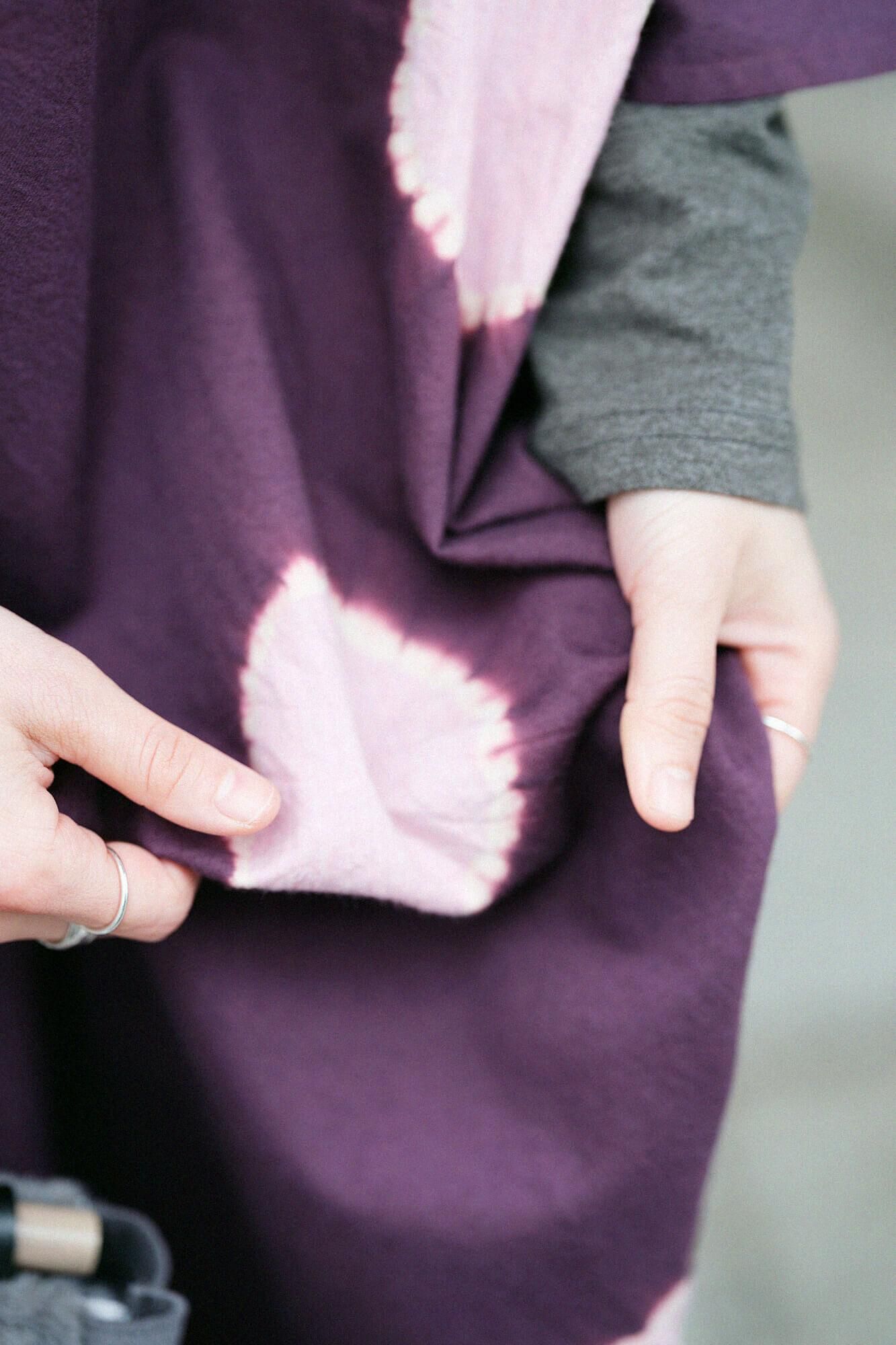 近清絞り 綿毛綾織(めんけあやおり) 薙刀長方形衣(なぎなたちょうほうけい)/水玉大(みずたまだい) 濃紫(こきむらさき)×鴇色(ときいろ)