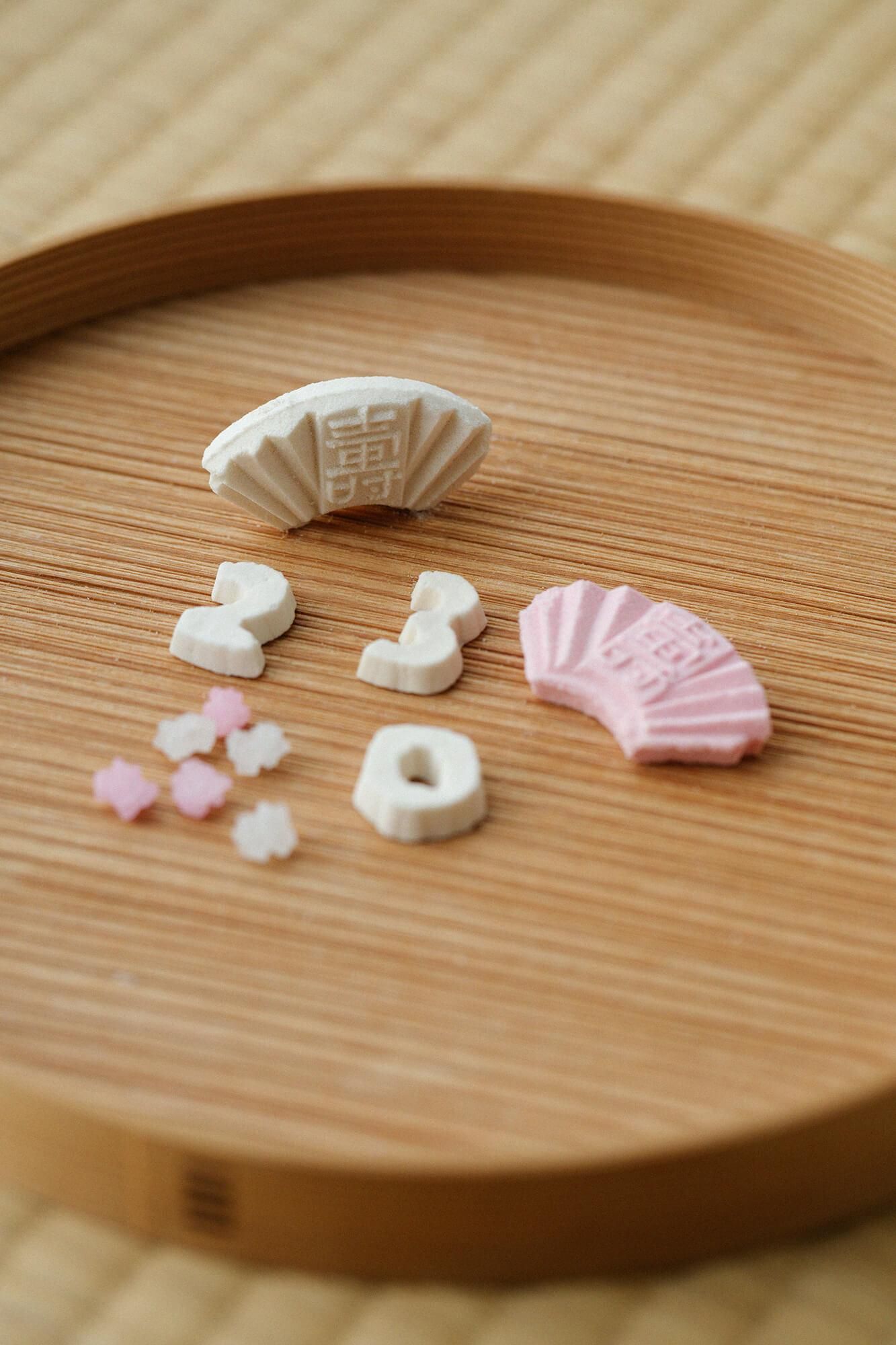 ■SOU・SOU×長久堂 記念日和三盆/末広(すえひろ)