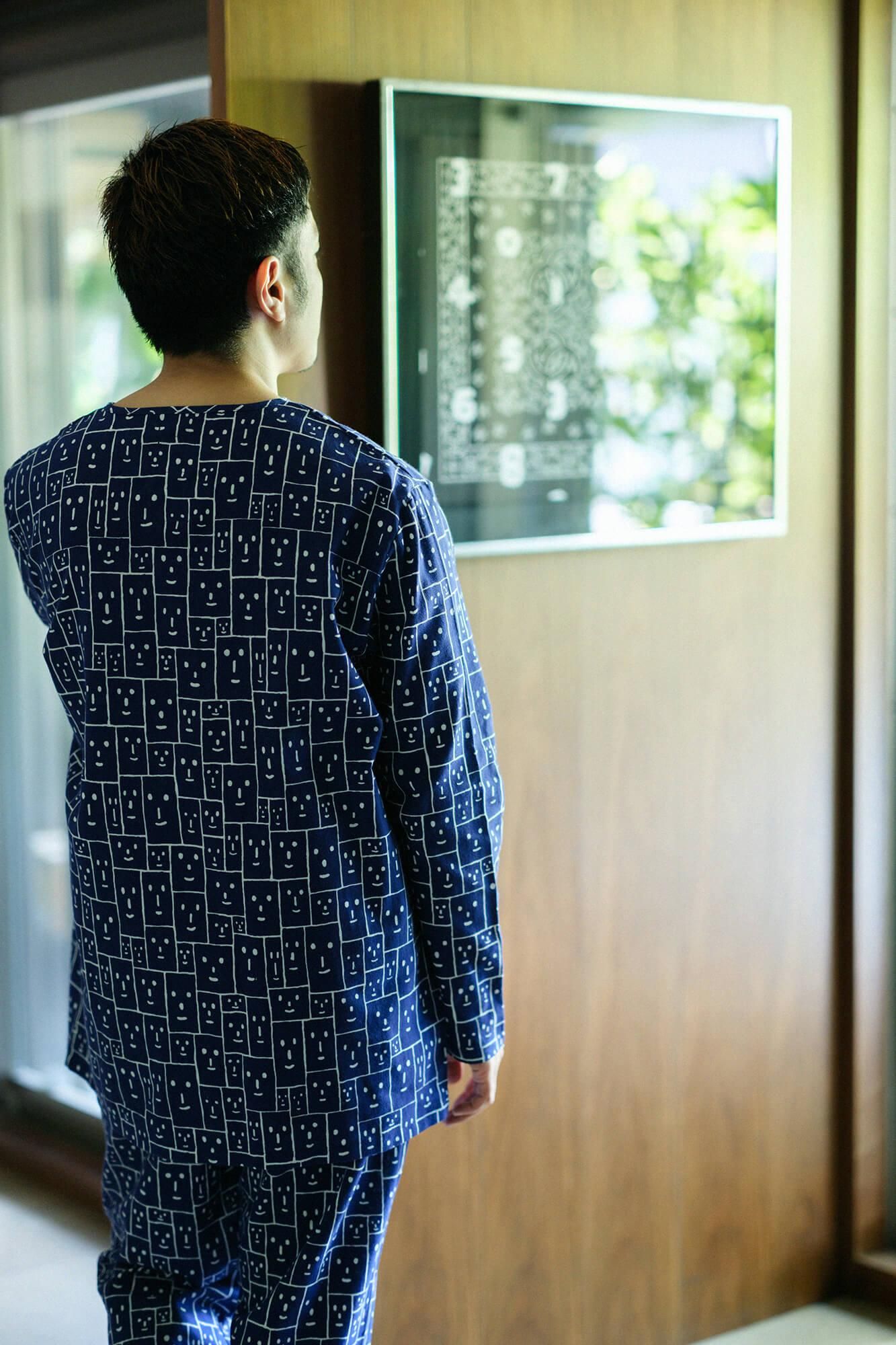 【官網限定】高島平織 V領 圖案紋樣居家服/笑顏 寶藍色