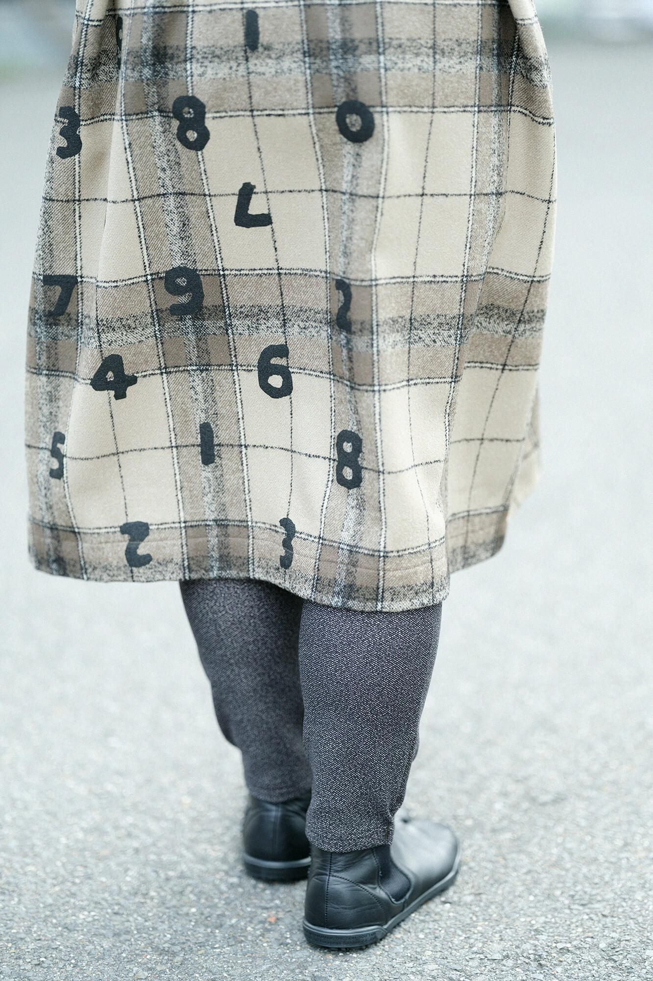 【官網限定】Heat Performa(R) 窄版細腿褲/黑藍色