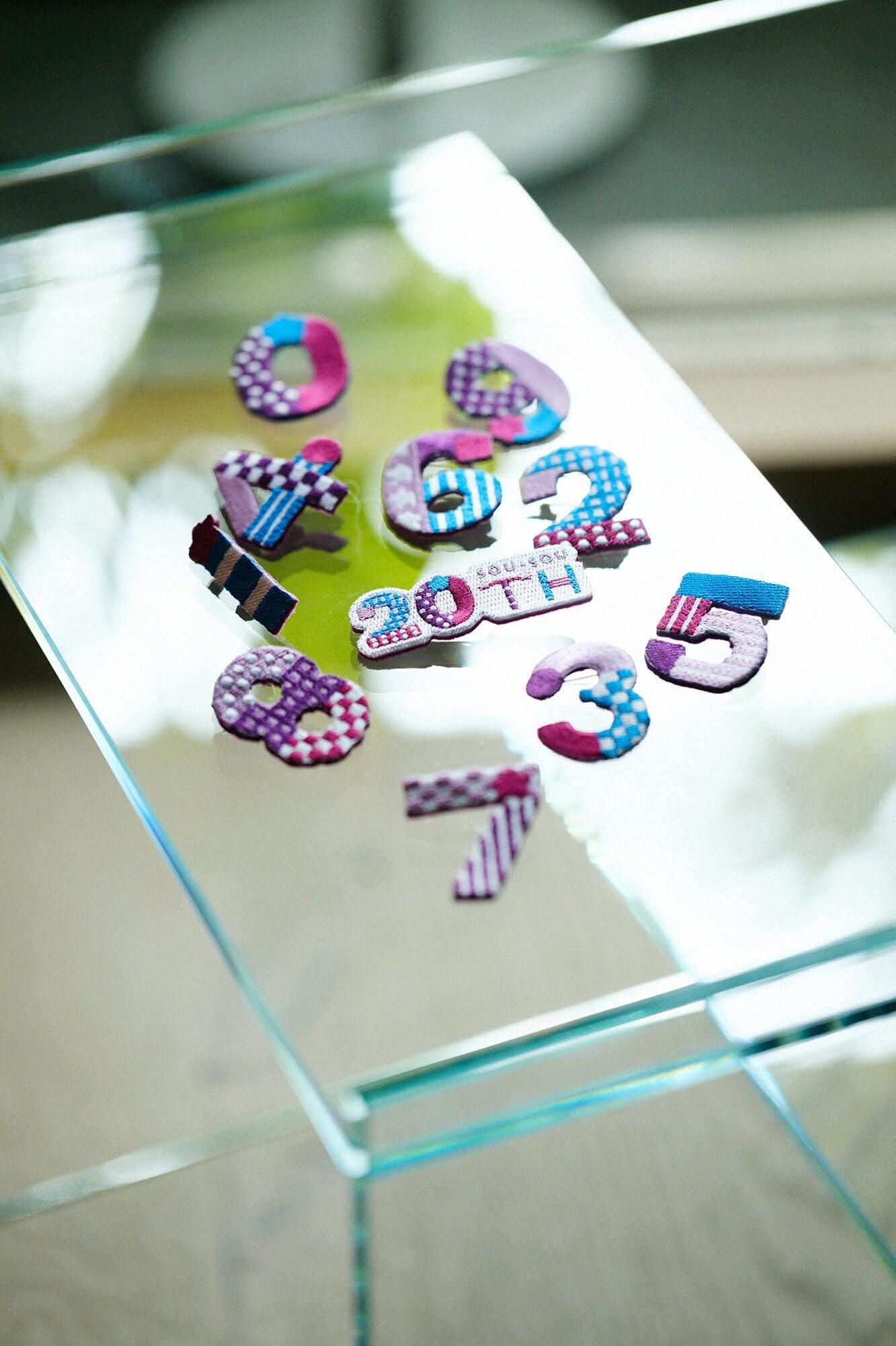 SOU ・ SOU 20TH ANNIVERSARY DÉCORATIONS BROIDÉES / SO-SU-U HARE 0