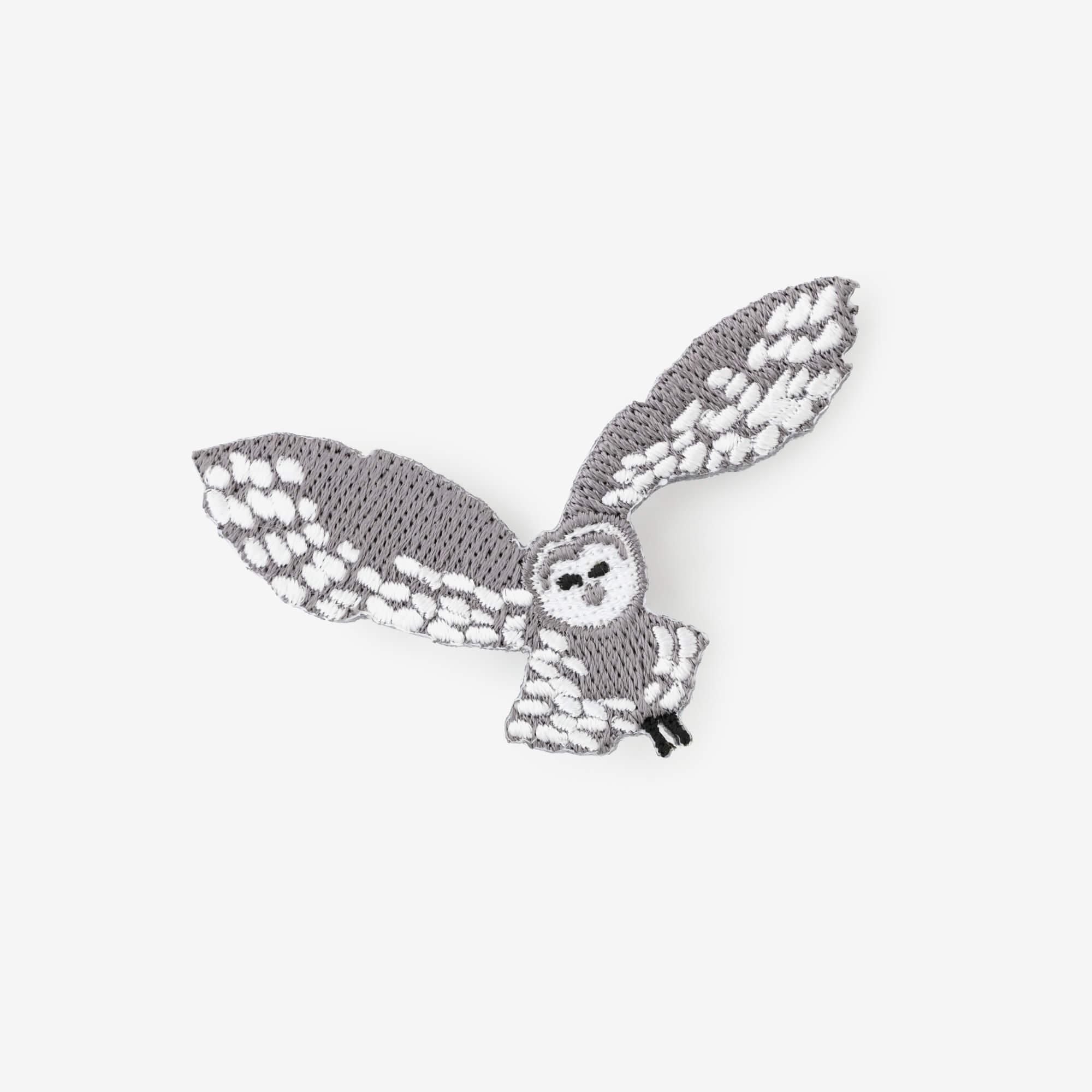 Embroidery Brooch / Owl Silver Grey