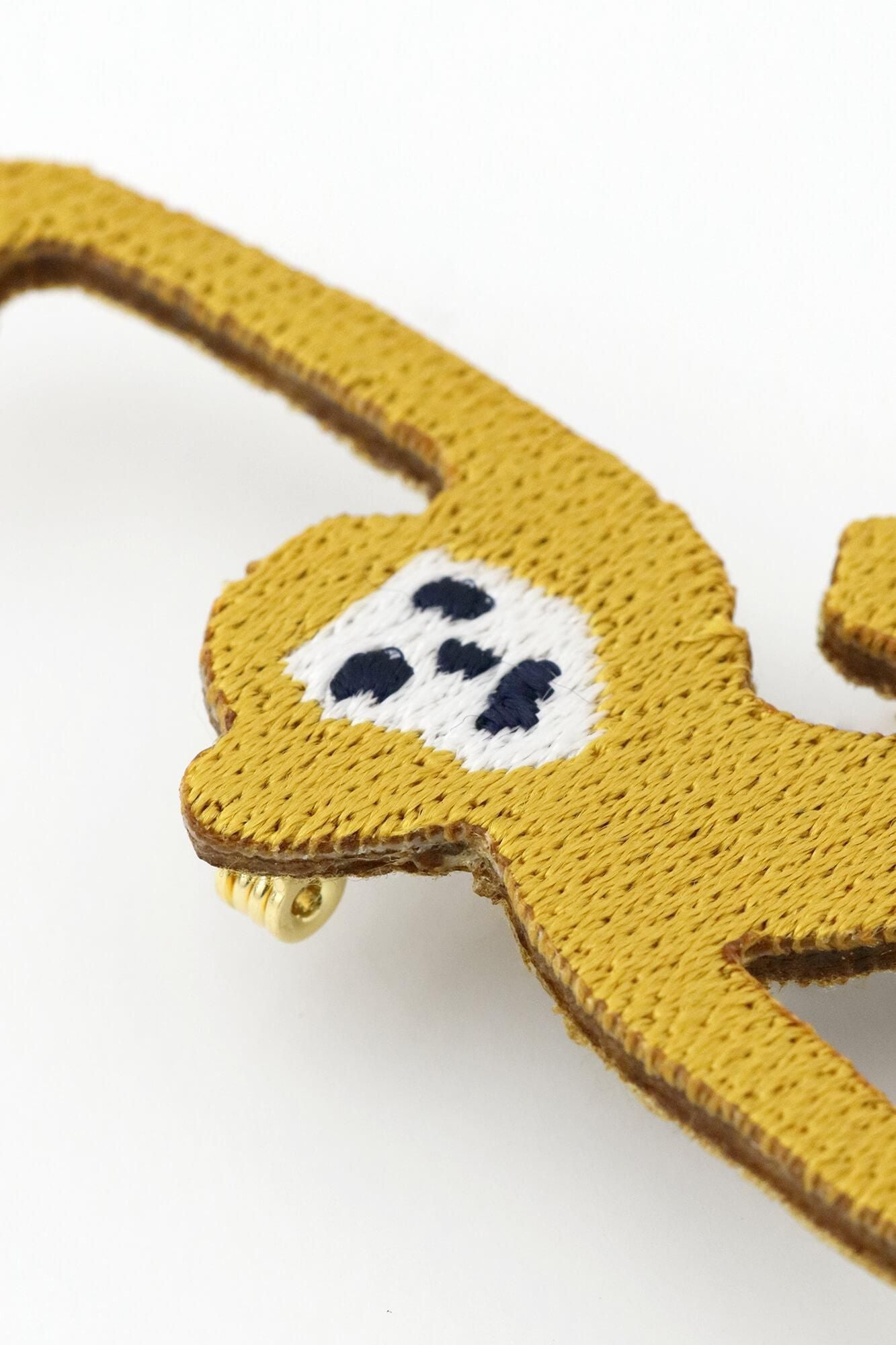 刺繍飾り(ししゅうかざり)/申(さる) 黄金色(こがねいろ)