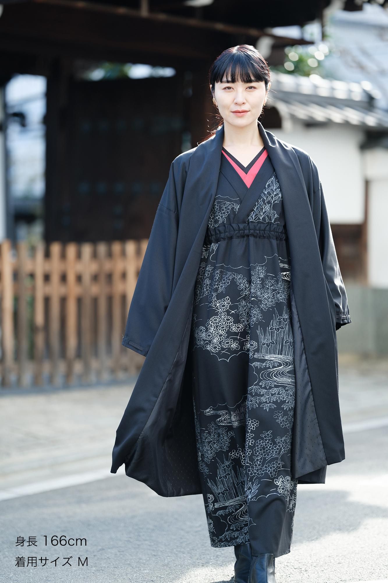 42双 梳毛(そもう) 宮中袖(きゅうちゅうそで) 可逆(かぎゃく)/濡羽色(ぬればいろ)