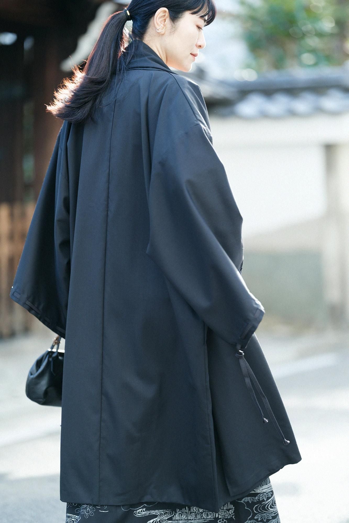 42双 梳毛(そもう) 宮中袖(きゅうちゅうそで) 可逆(かぎゃく)/濡羽色(ぬればいろ)