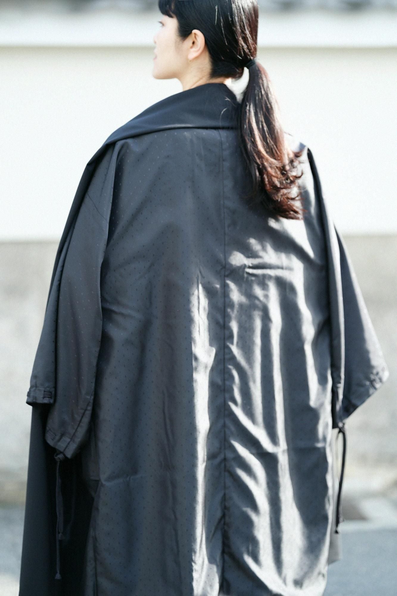 42双 梳毛(そもう) 宮中袖(きゅうちゅうそで) 可逆(かぎゃく)/濡羽色(ぬればいろ)