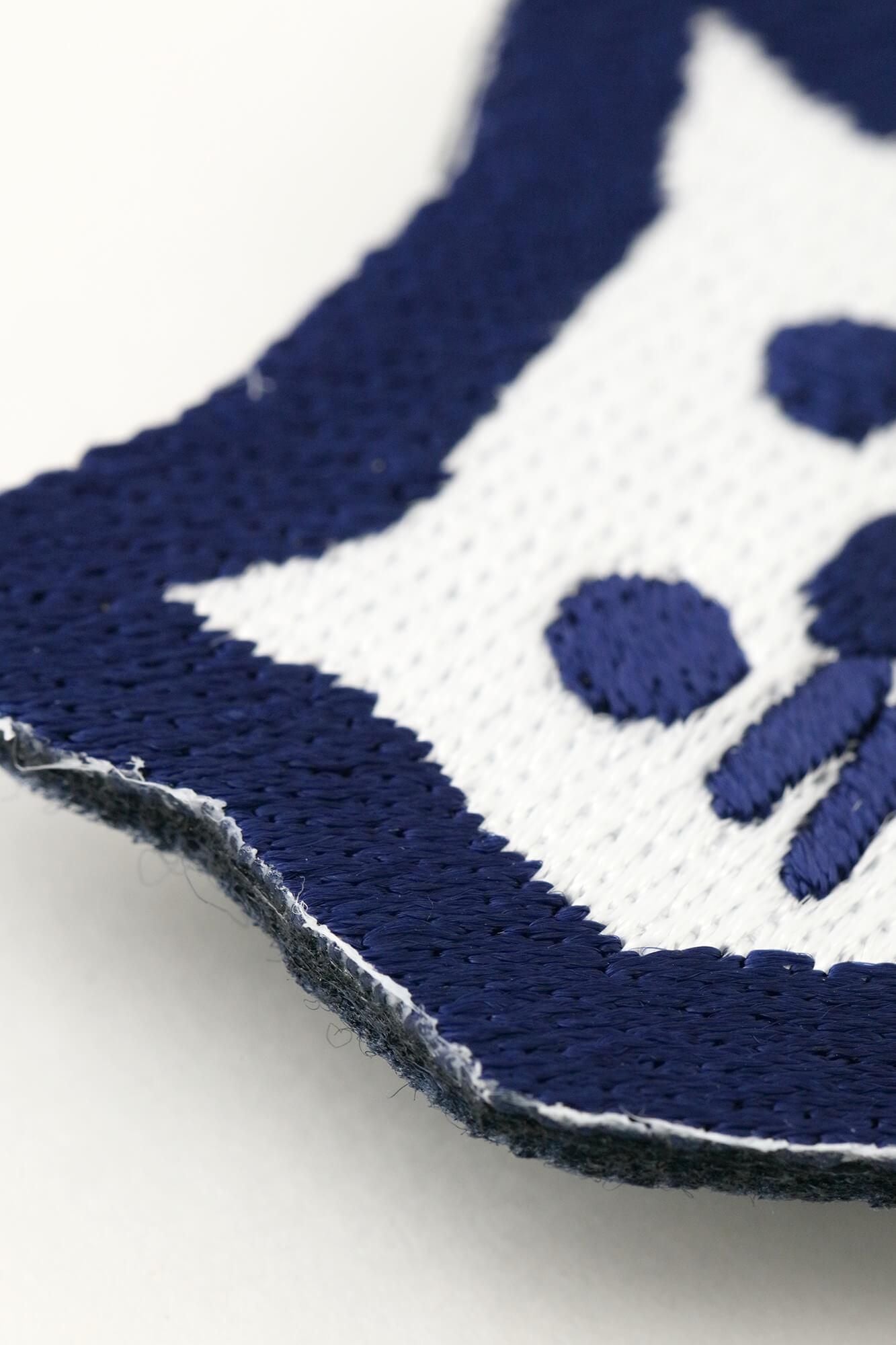 刺繍飾り(ししゅうかざり)/コネコ