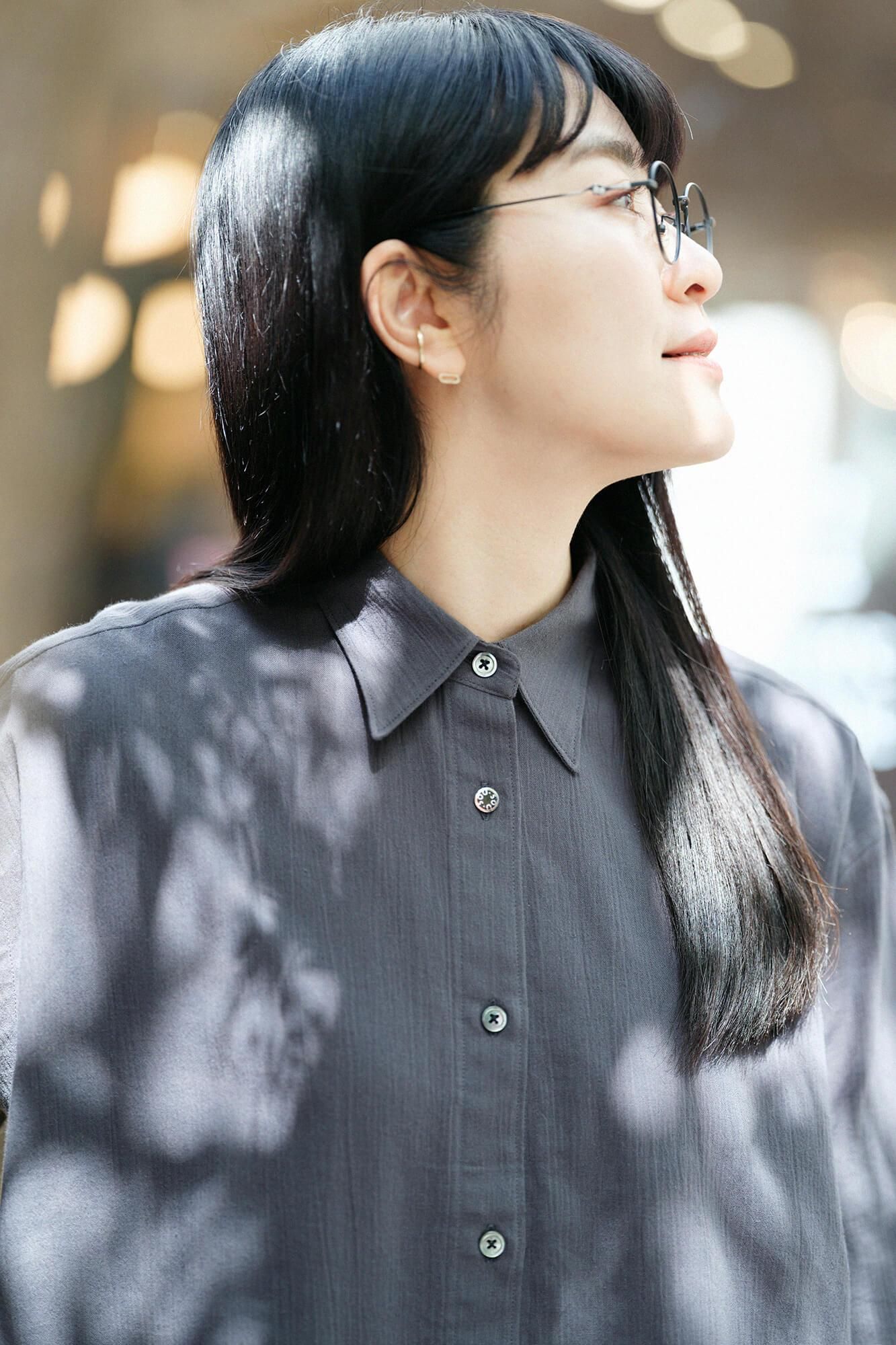 타카시마치지미 20/20 그란 튜닉셔츠/짙은 회색