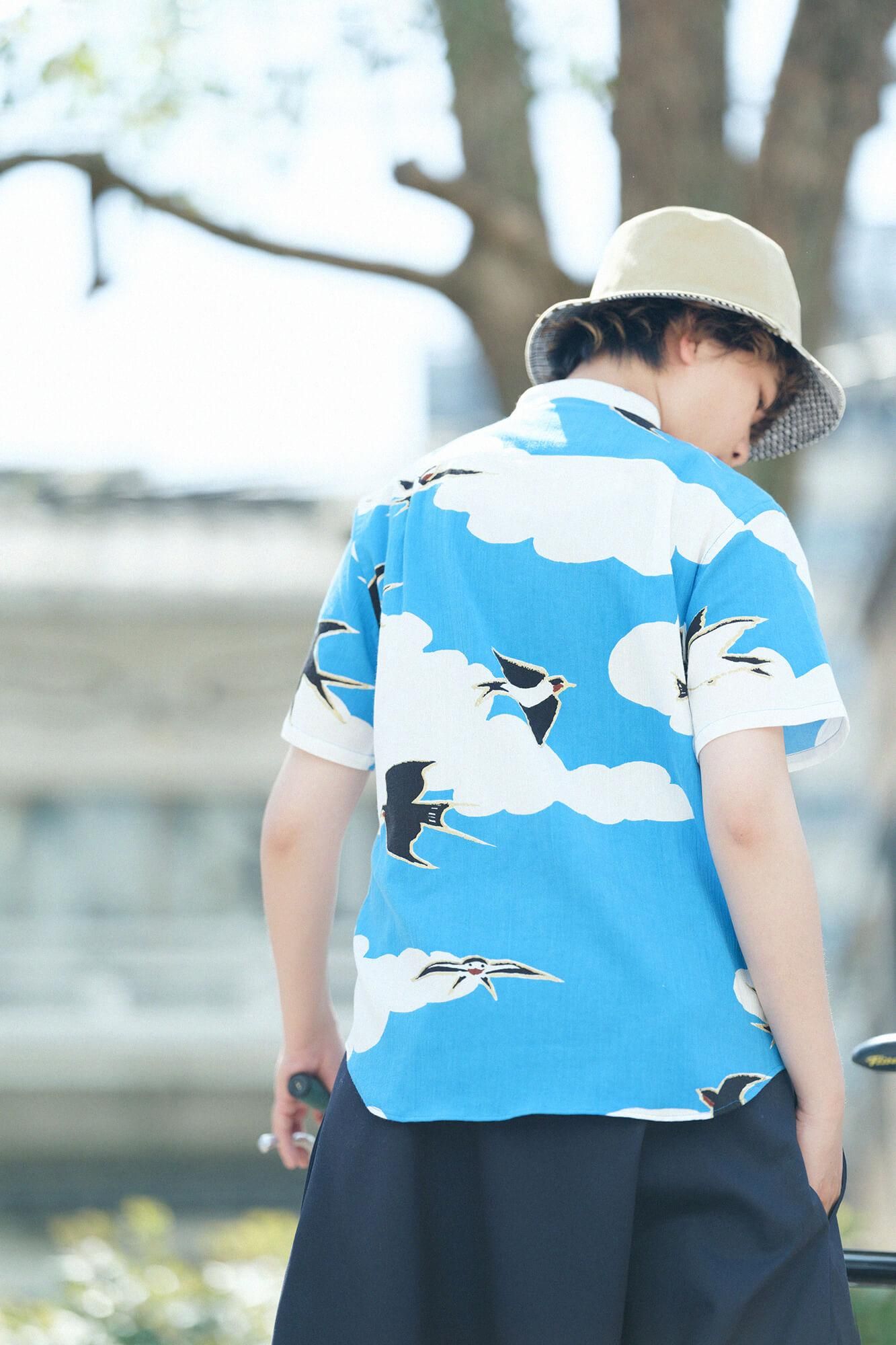 Chizimi Cotton 20/20 Stand Collar Short Sleeve Shirt / Swallows Arrive