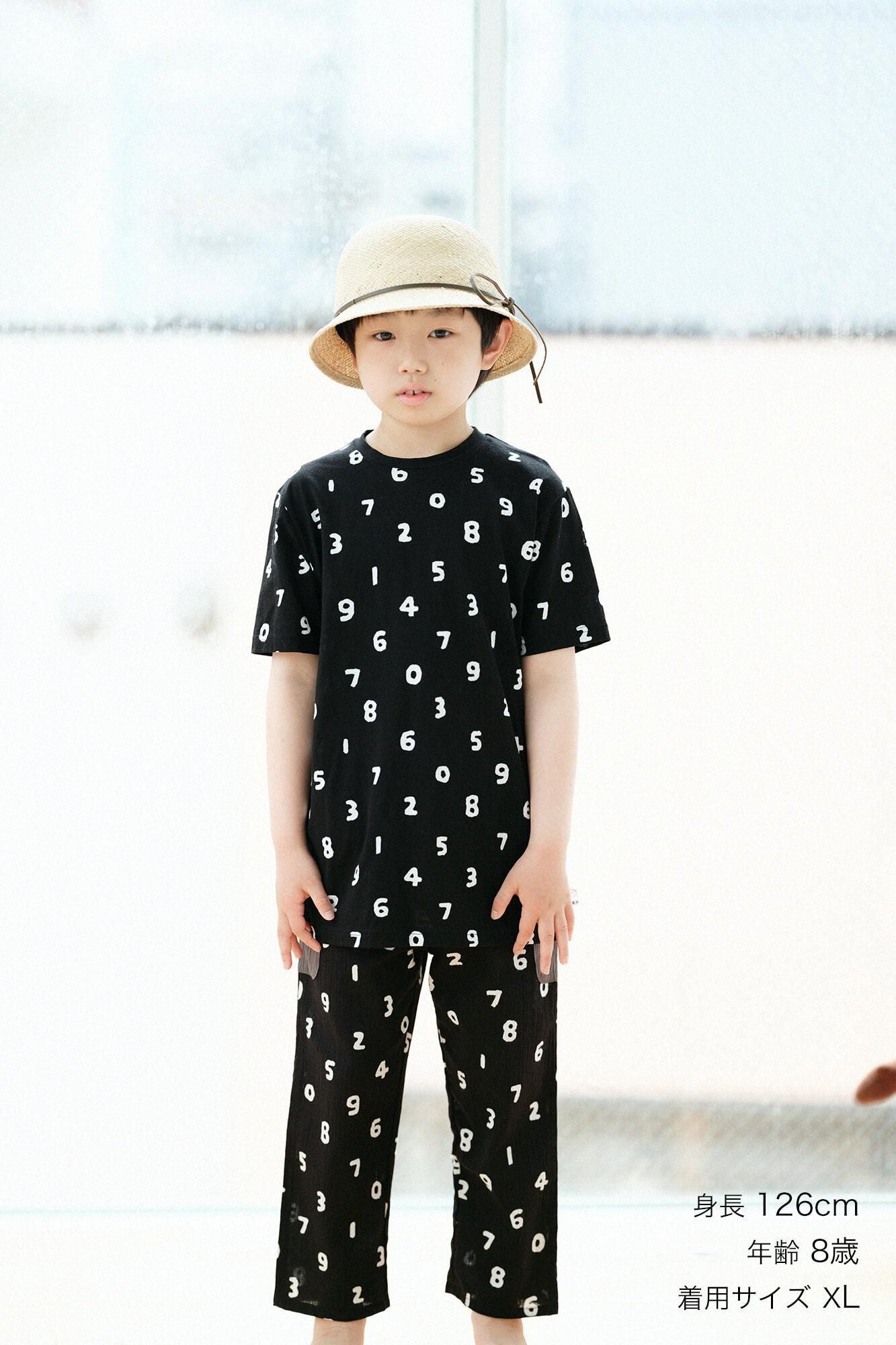 ●短袖T-shirt/SO-SU-U 十數 黑色