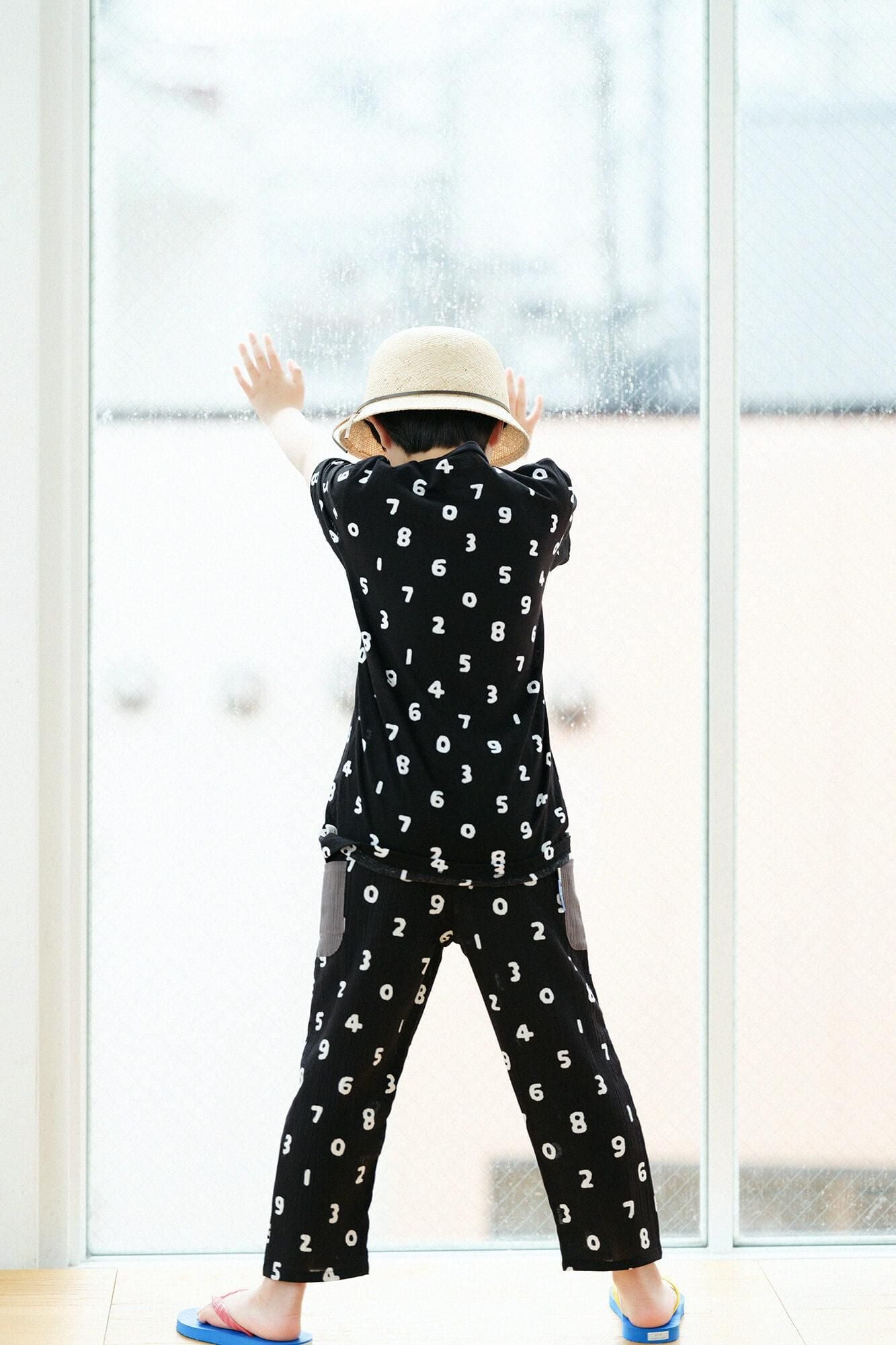 ●短袖T-shirt/SO-SU-U 十數 黑色