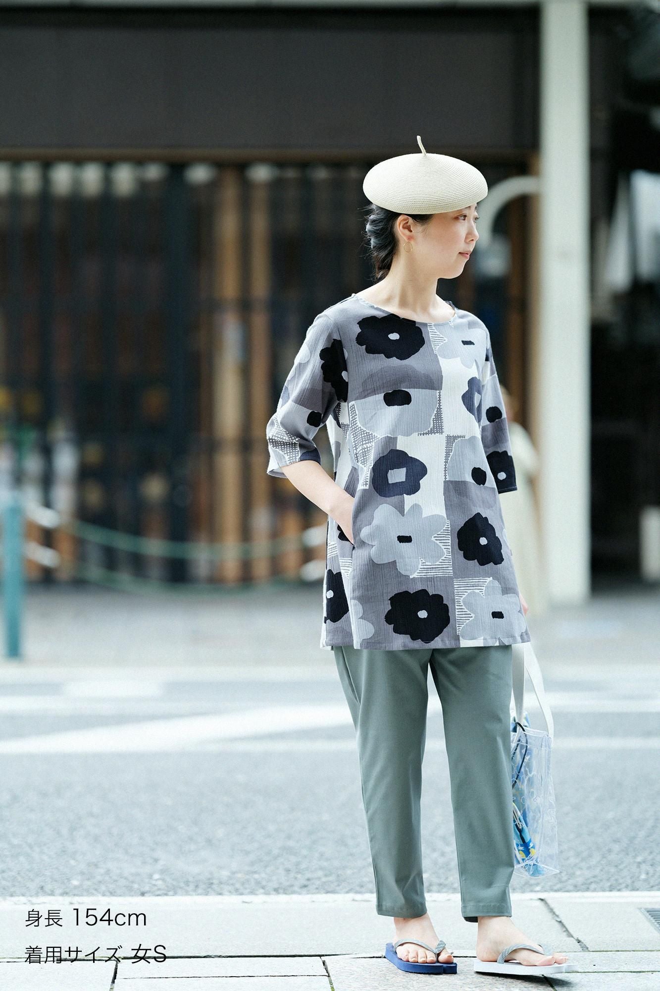 Chizimi Cotton 20/20 Elbow Length Sleeve Tunic / Pressed Flowers