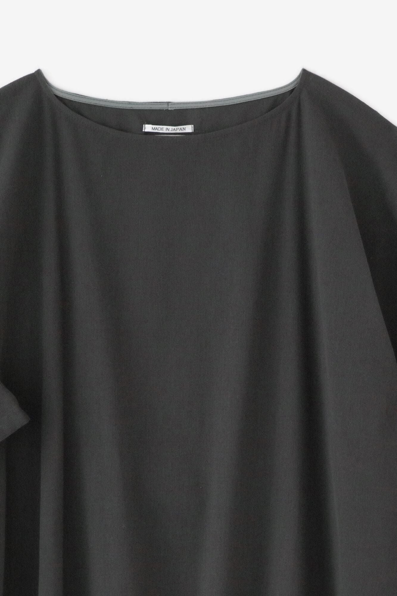 Chizimi Cotton 40/40 Wide Sleeve Boat Neck Tunic / Dark Lead Color