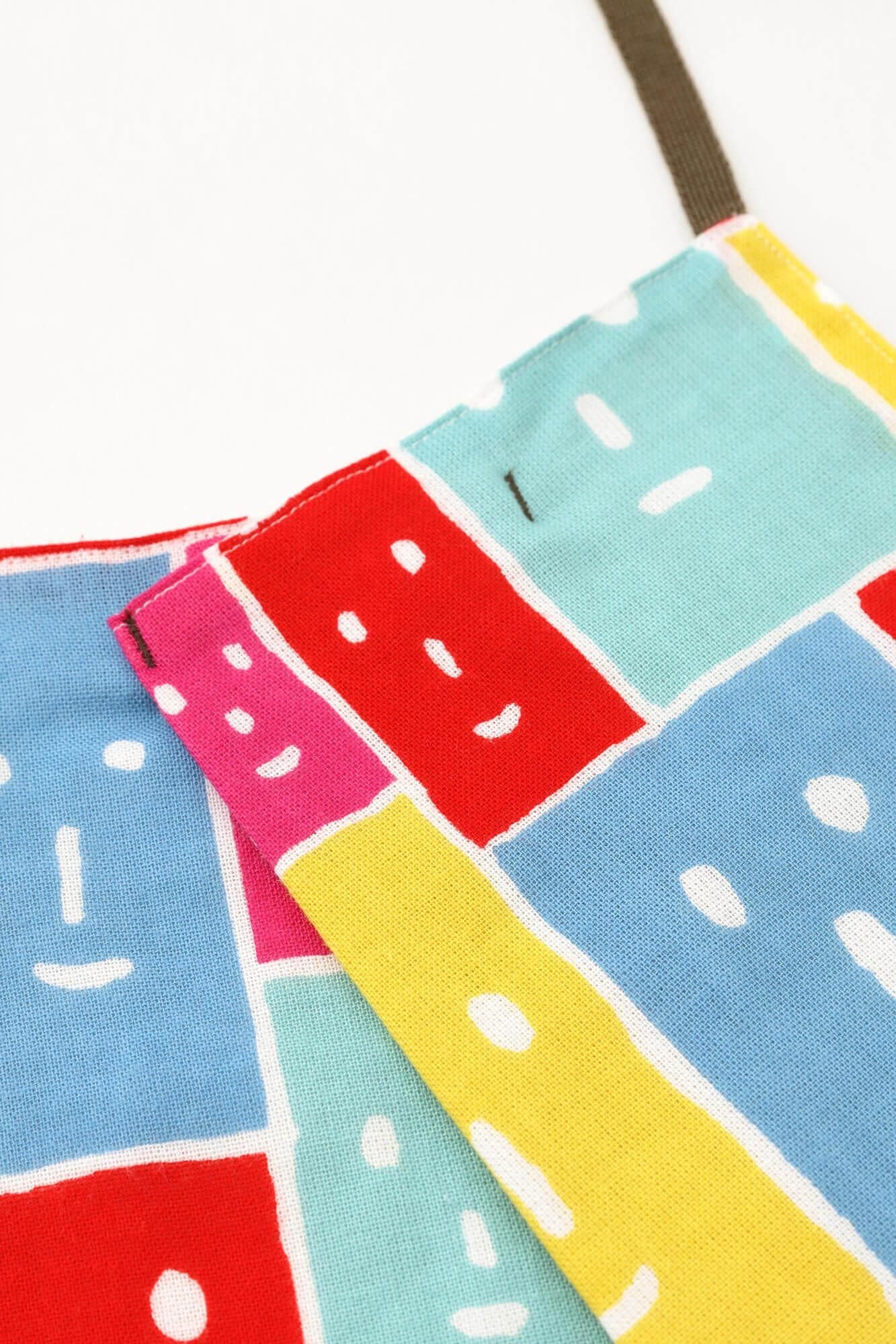 ●伊勢木棉 圍兜兜口水肩/笑顔 五色