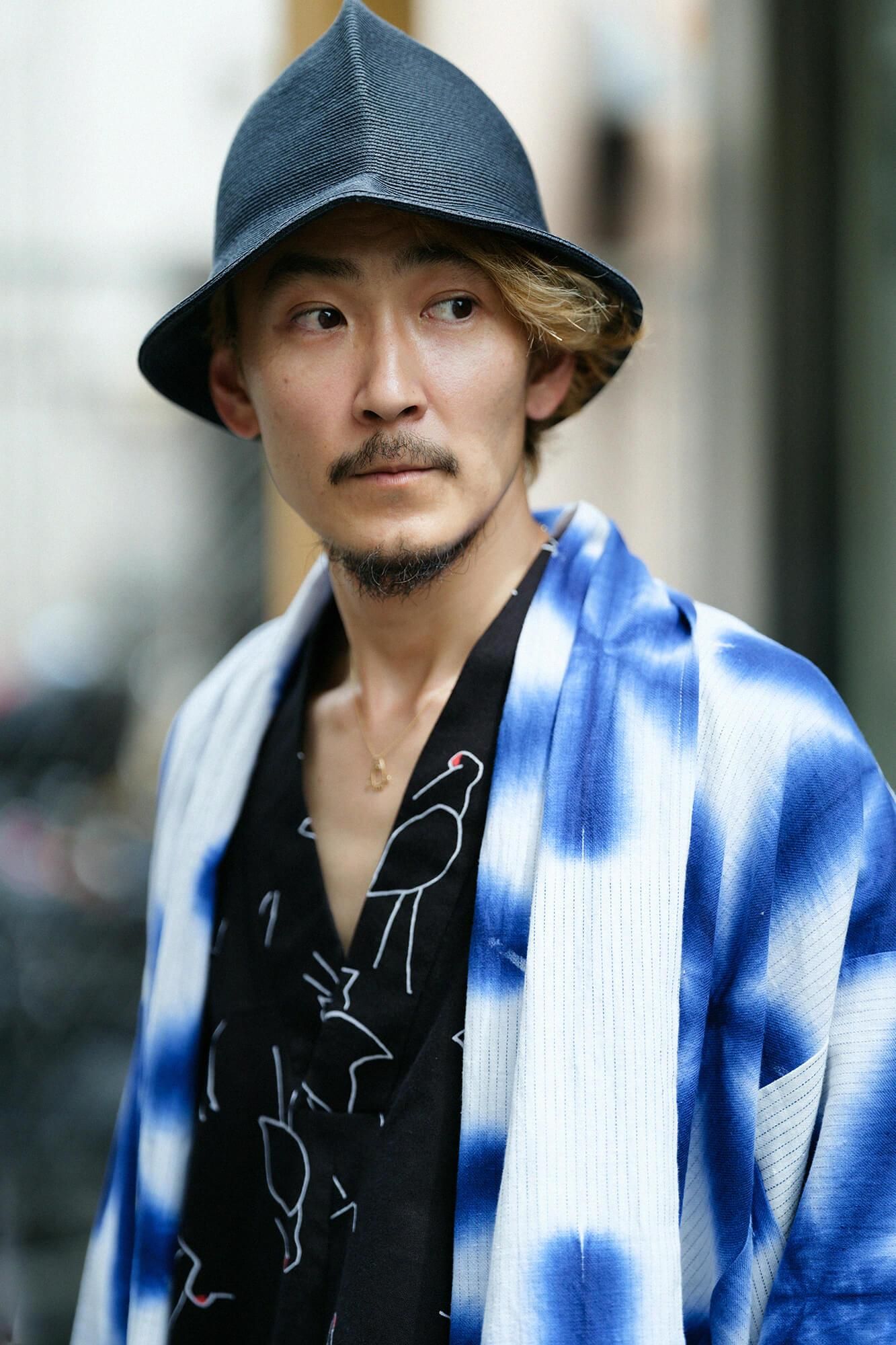 Hirondelle, coton et lin, manches mojiri, vêtements courts, fleur simple / neige, bleu foncé