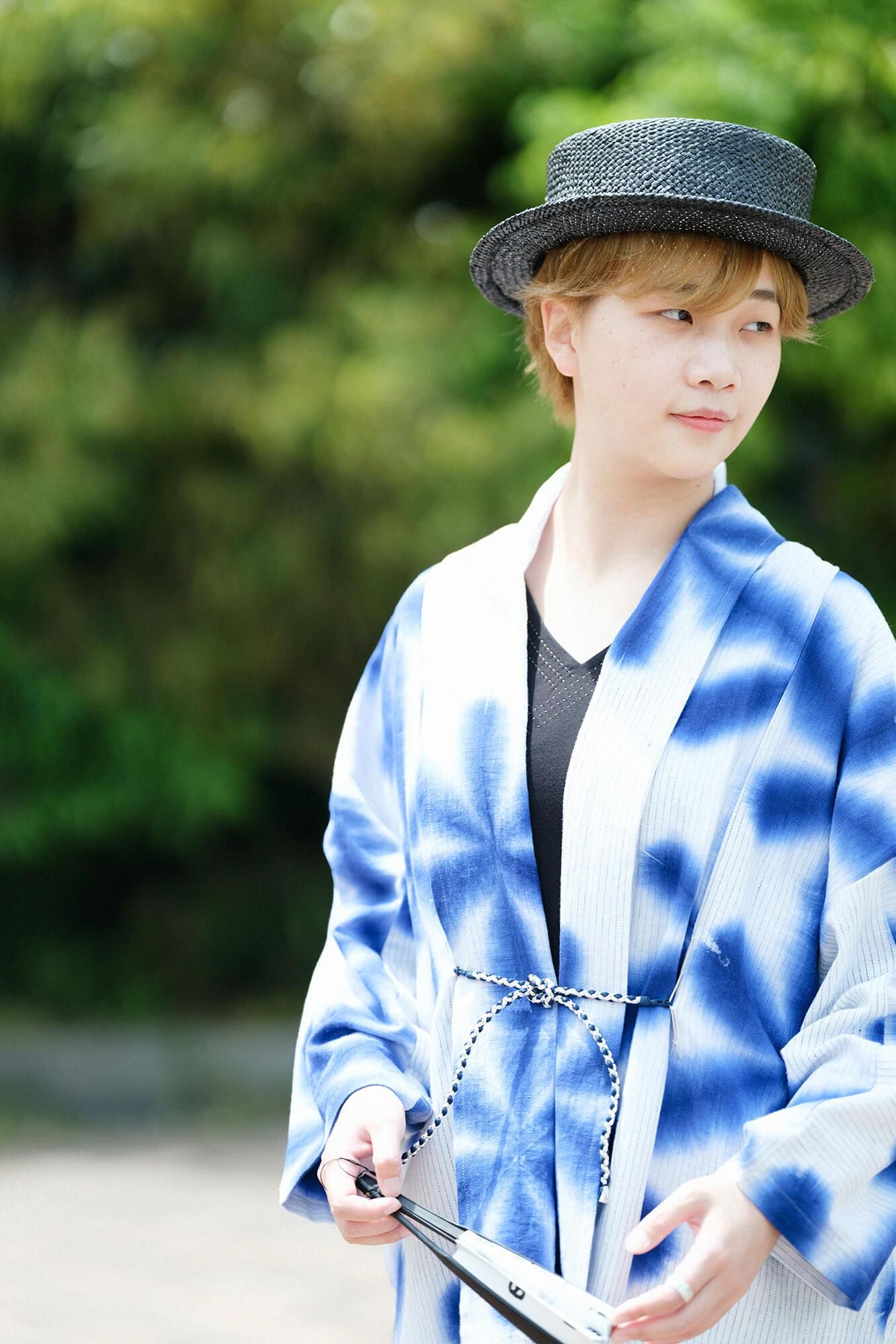 Hirondelle, coton et lin, manches mojiri, vêtements courts, fleur simple / neige, bleu foncé