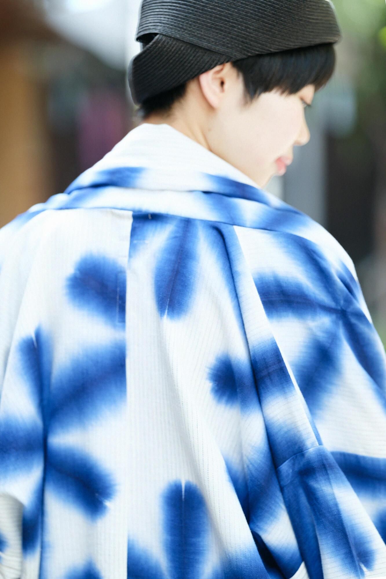 たばた絞り 綿麻 宮中袖(きゅうちゅうそで) 間(けん)単(ひとえ)/雪花(せっか) 濃紺(のうこん)